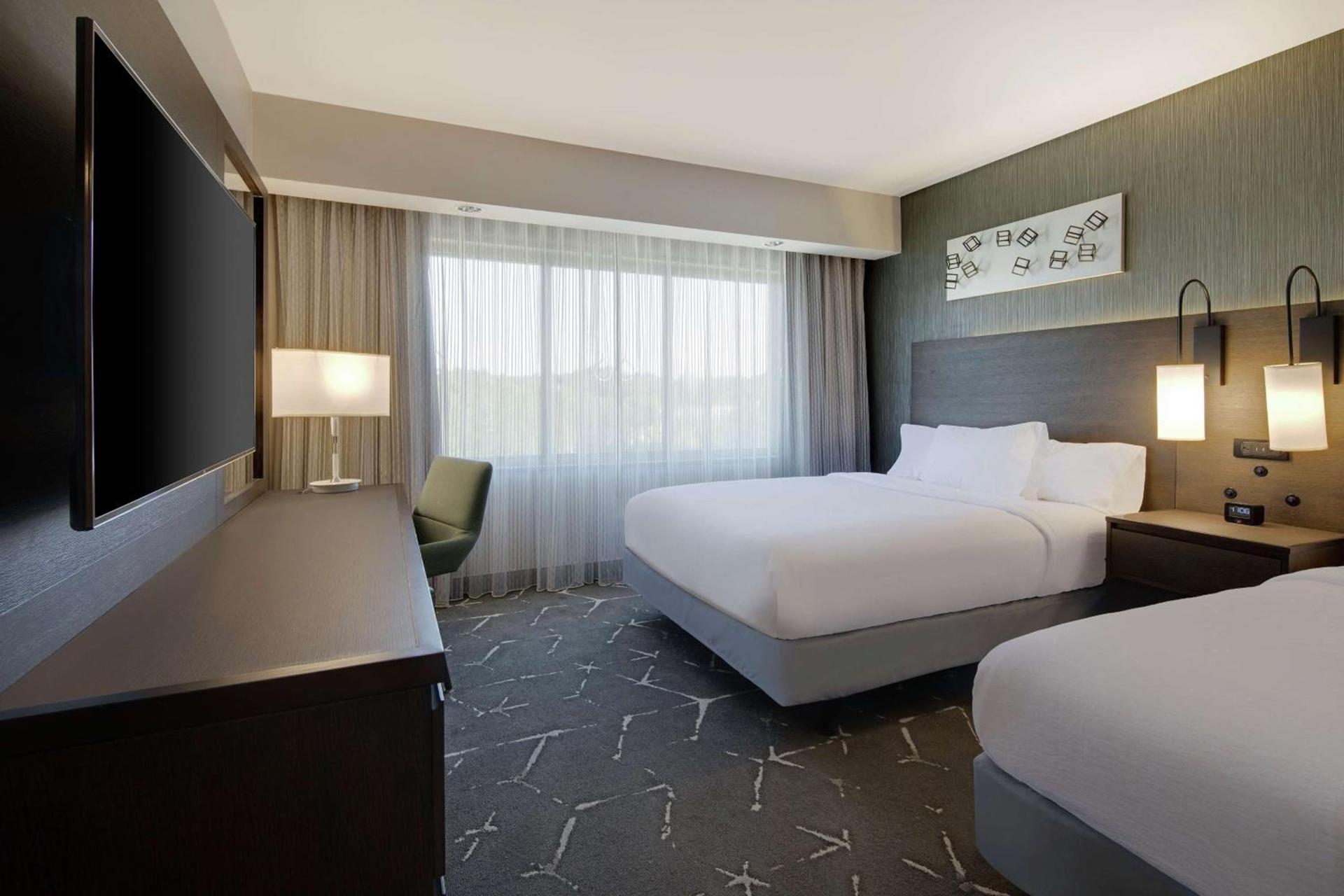 Embassy Suites by Hilton Atlanta Perimeter Center photo 29