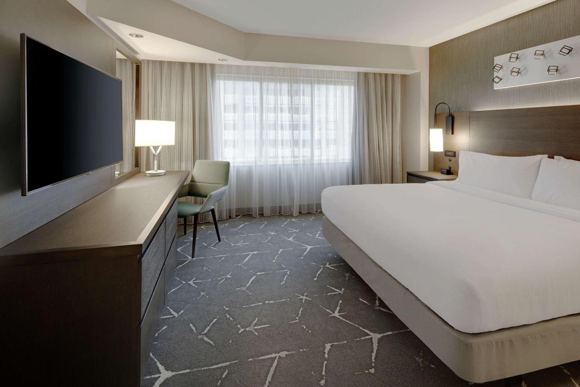 Embassy Suites by Hilton Atlanta Perimeter Center photo 33