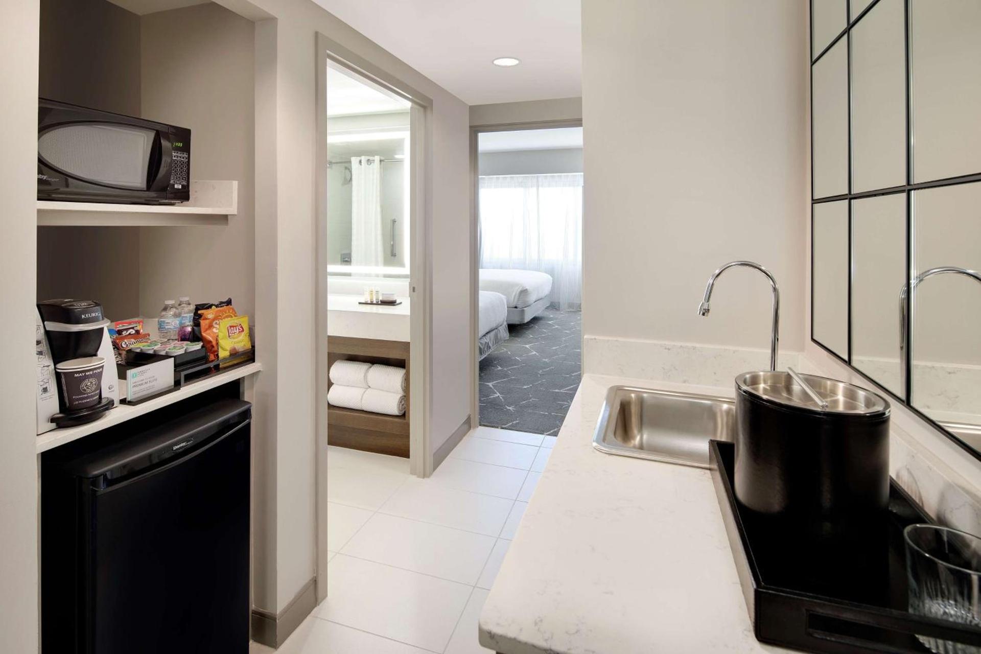 Embassy Suites by Hilton Atlanta Perimeter Center photo 41