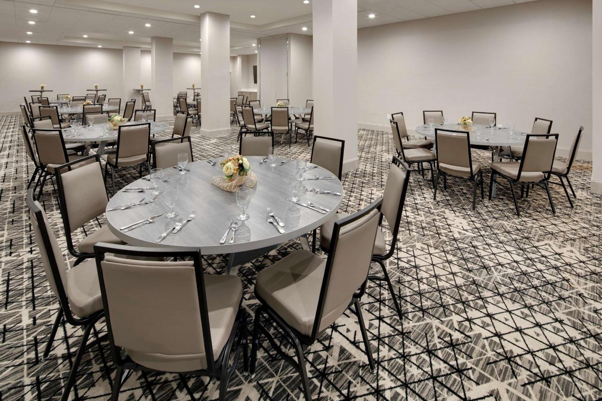 Embassy Suites by Hilton Atlanta Perimeter Center photo 47