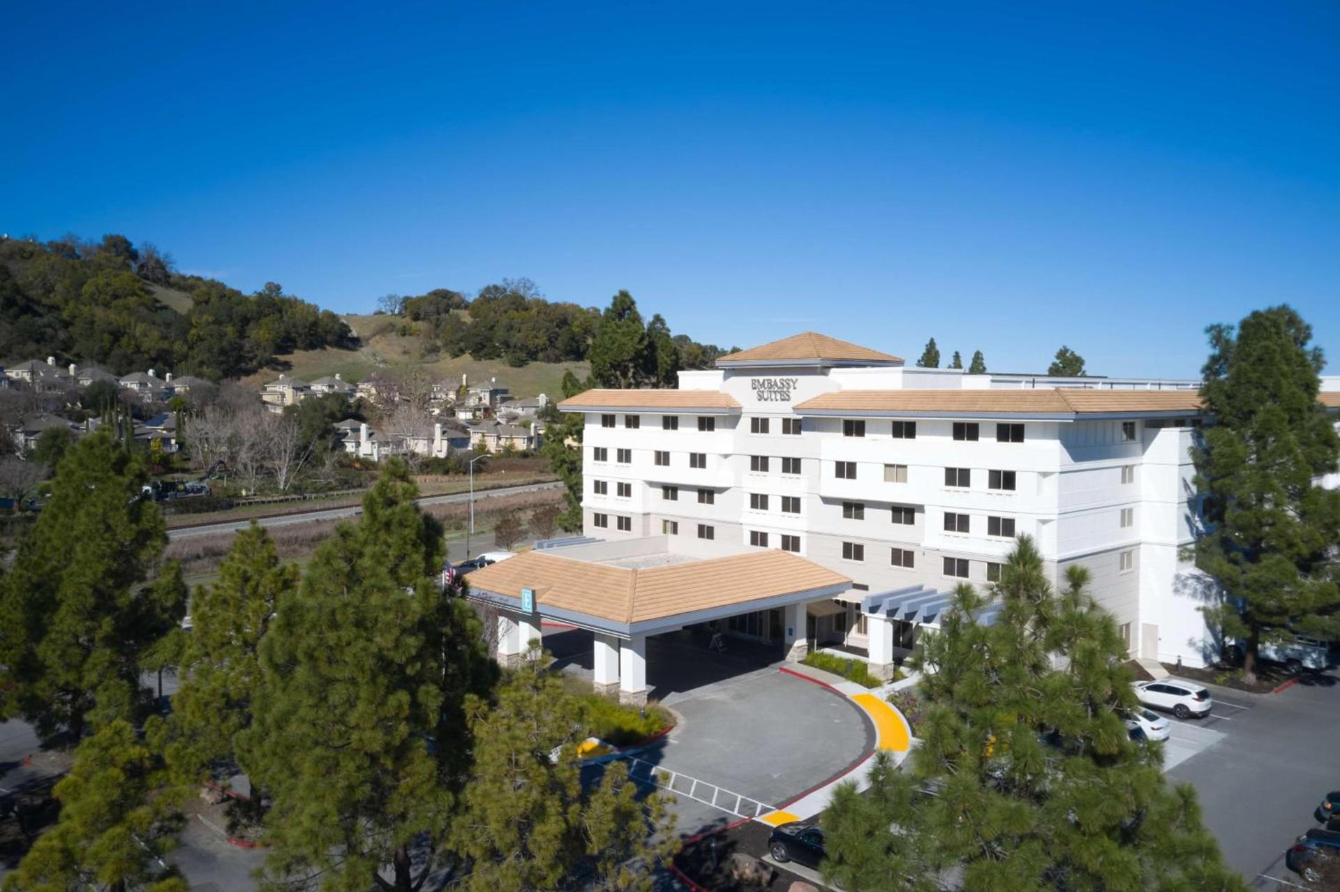 Embassy Suites by Hilton San Rafael at Marin Center — hotel in San Rafael
