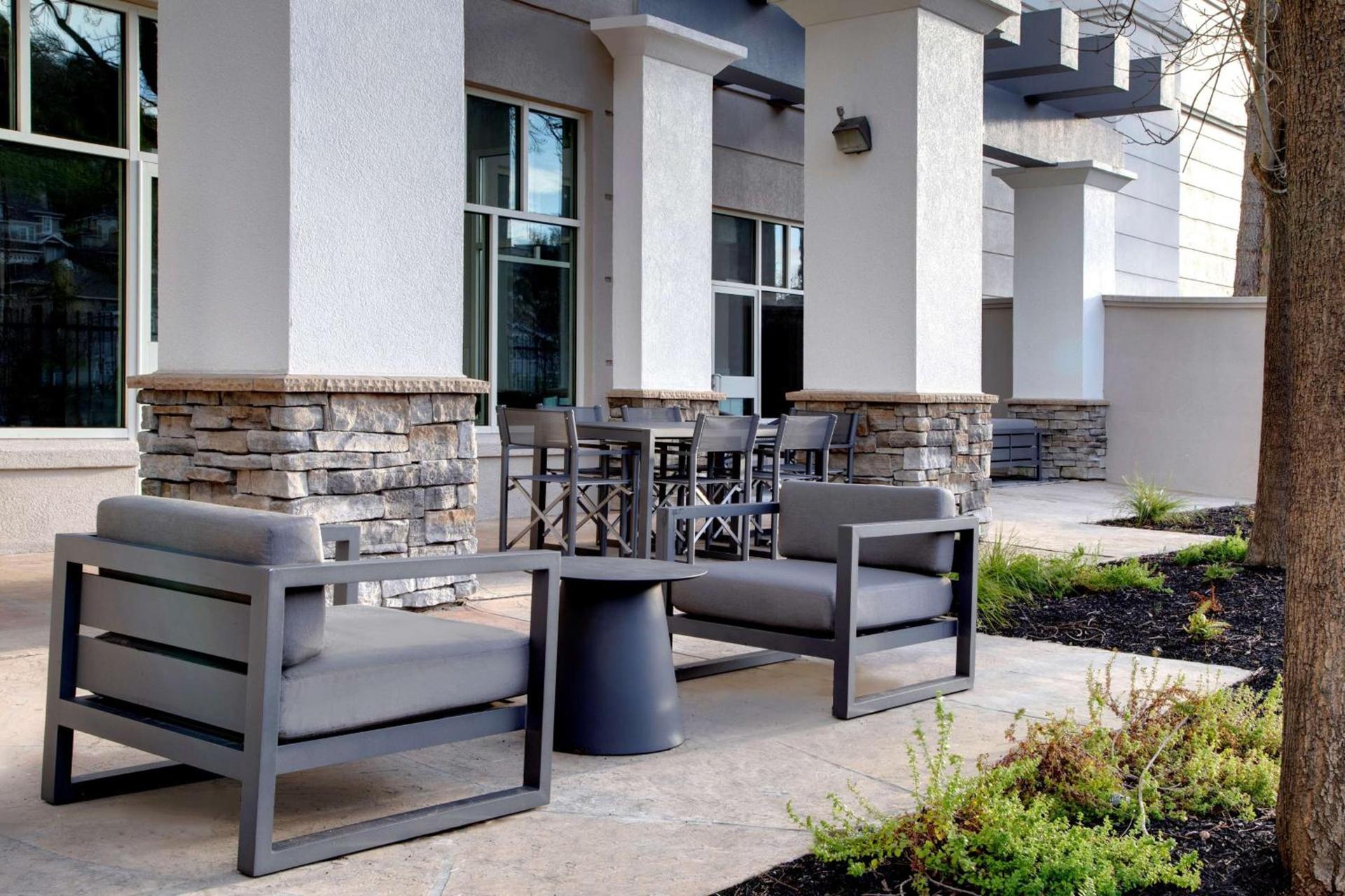 Embassy Suites by Hilton San Rafael at Marin Center photo 13