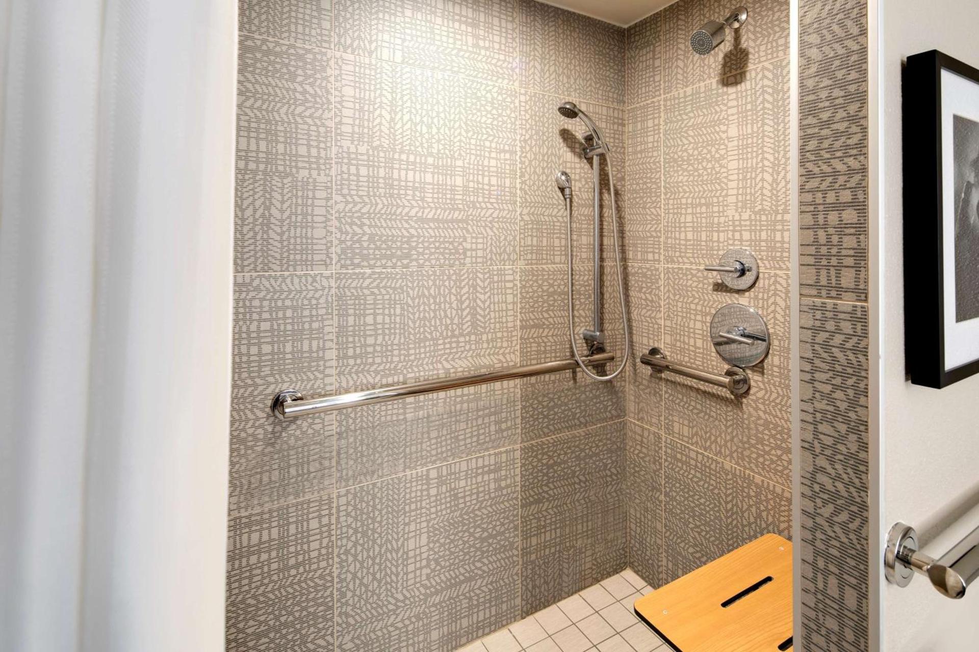 Embassy Suites by Hilton San Rafael at Marin Center photo 25