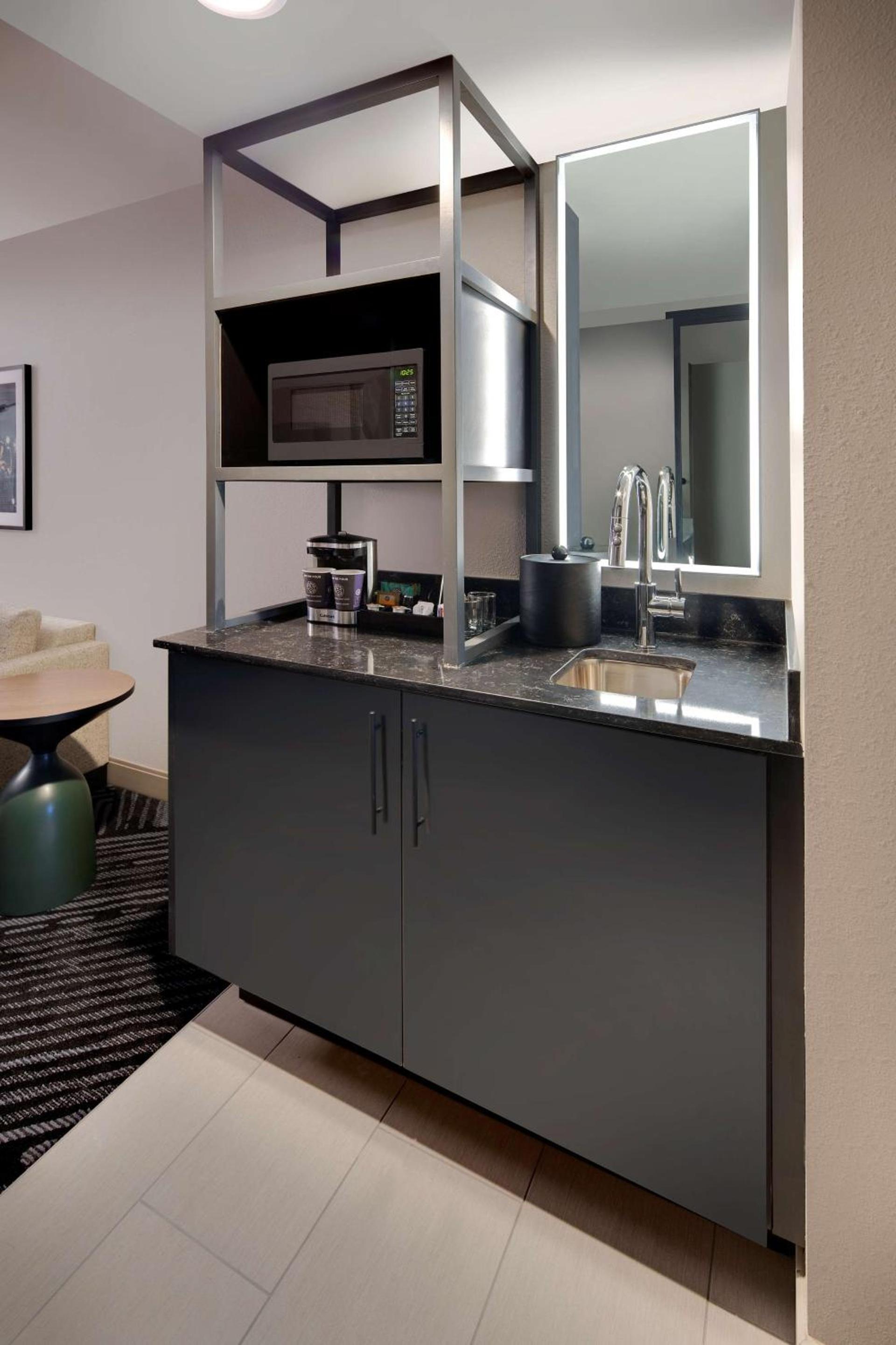 Embassy Suites by Hilton San Rafael at Marin Center photo 43