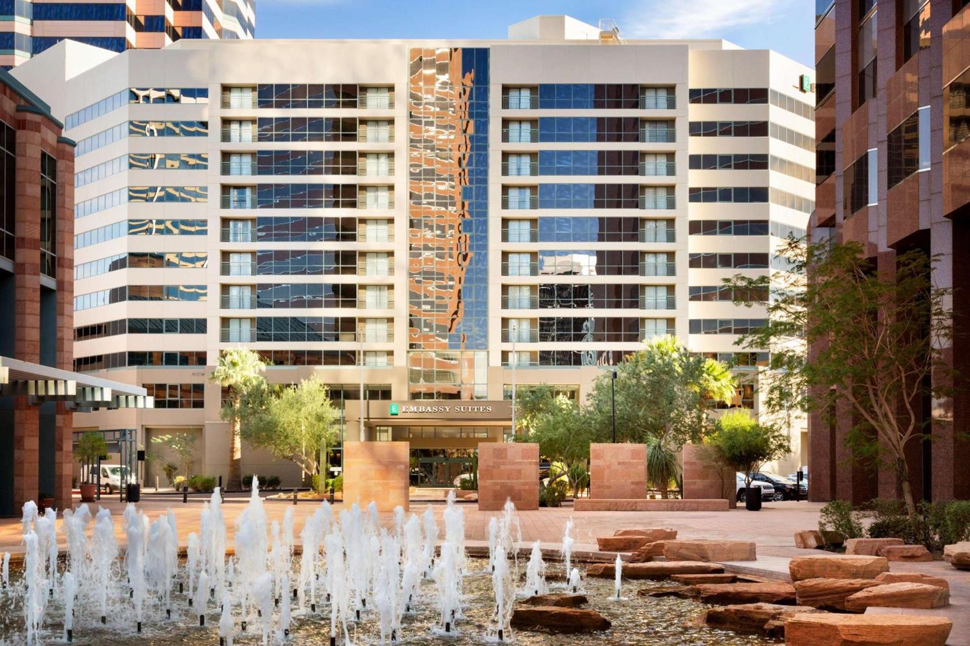 Embassy Suites by Hilton Phoenix Downtown North photo 1