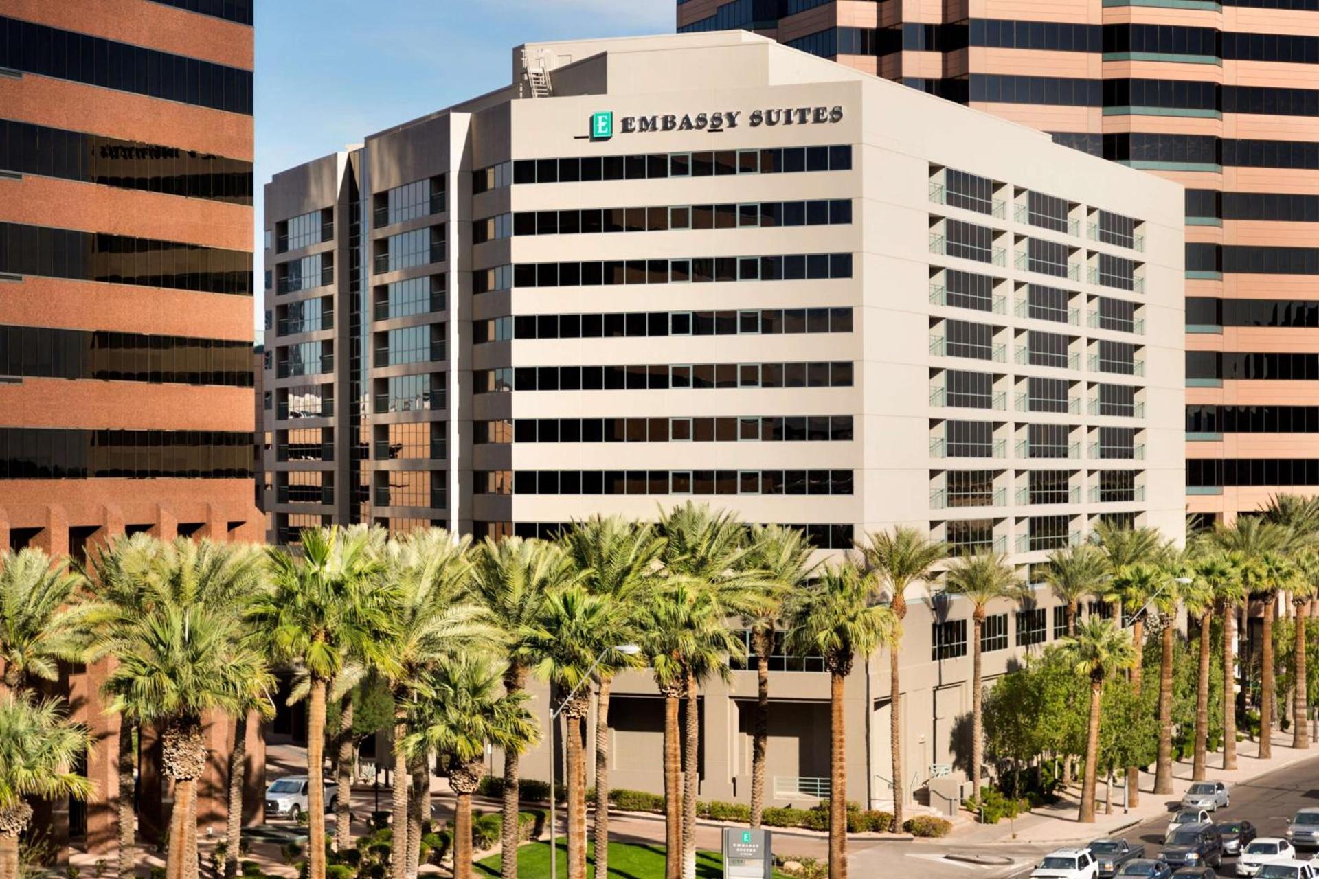 Embassy Suites by Hilton Phoenix Downtown North photo 3