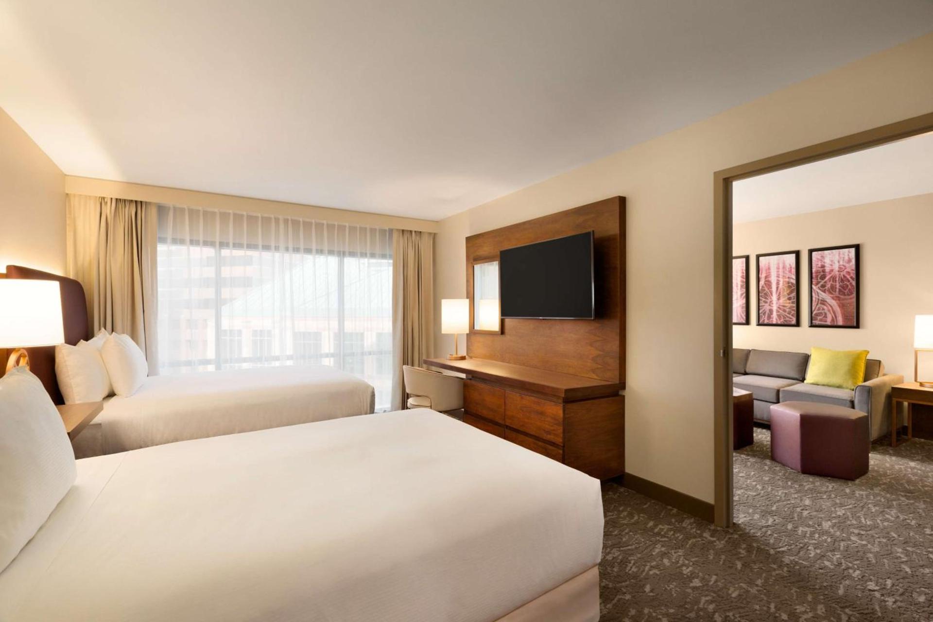 Embassy Suites by Hilton Phoenix Downtown North photo 41