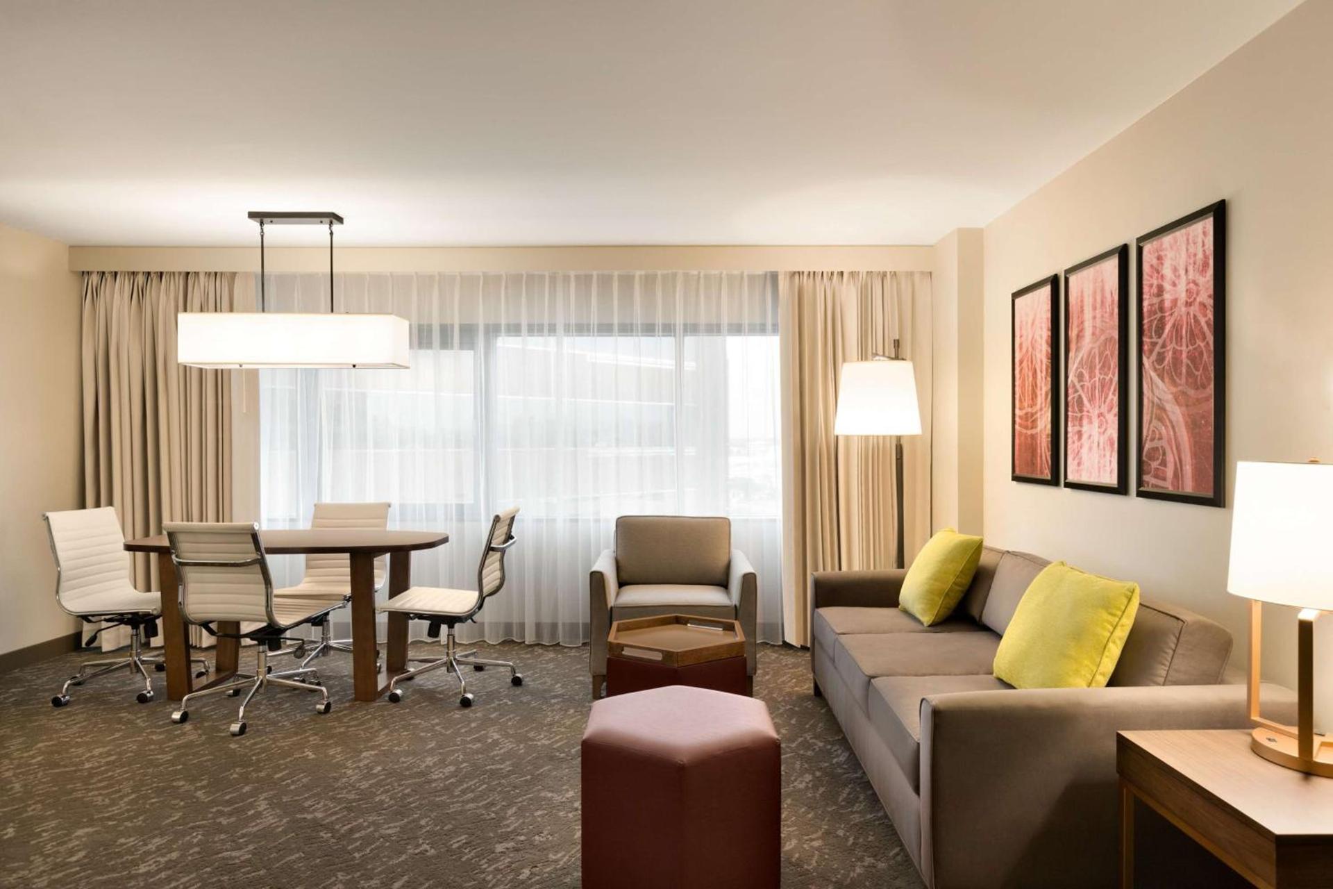 Embassy Suites by Hilton Phoenix Downtown North photo 43