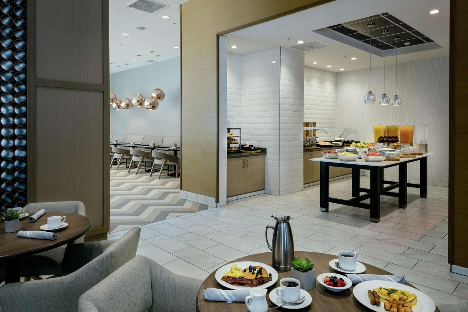 Hilton Garden Inn Seattle Bellevue Downtown, WA photo 17