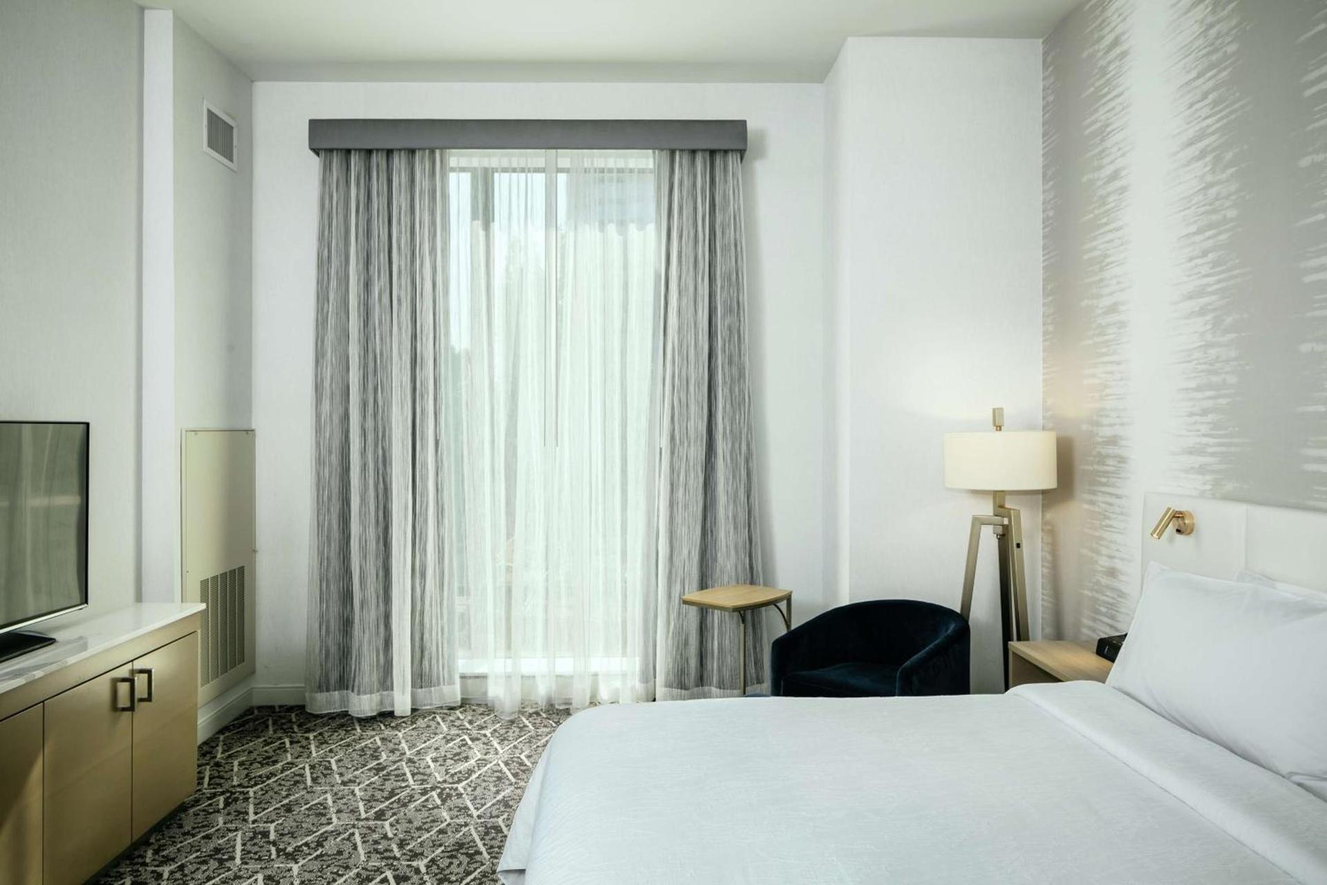 Hilton Garden Inn Seattle Bellevue Downtown, WA photo 26