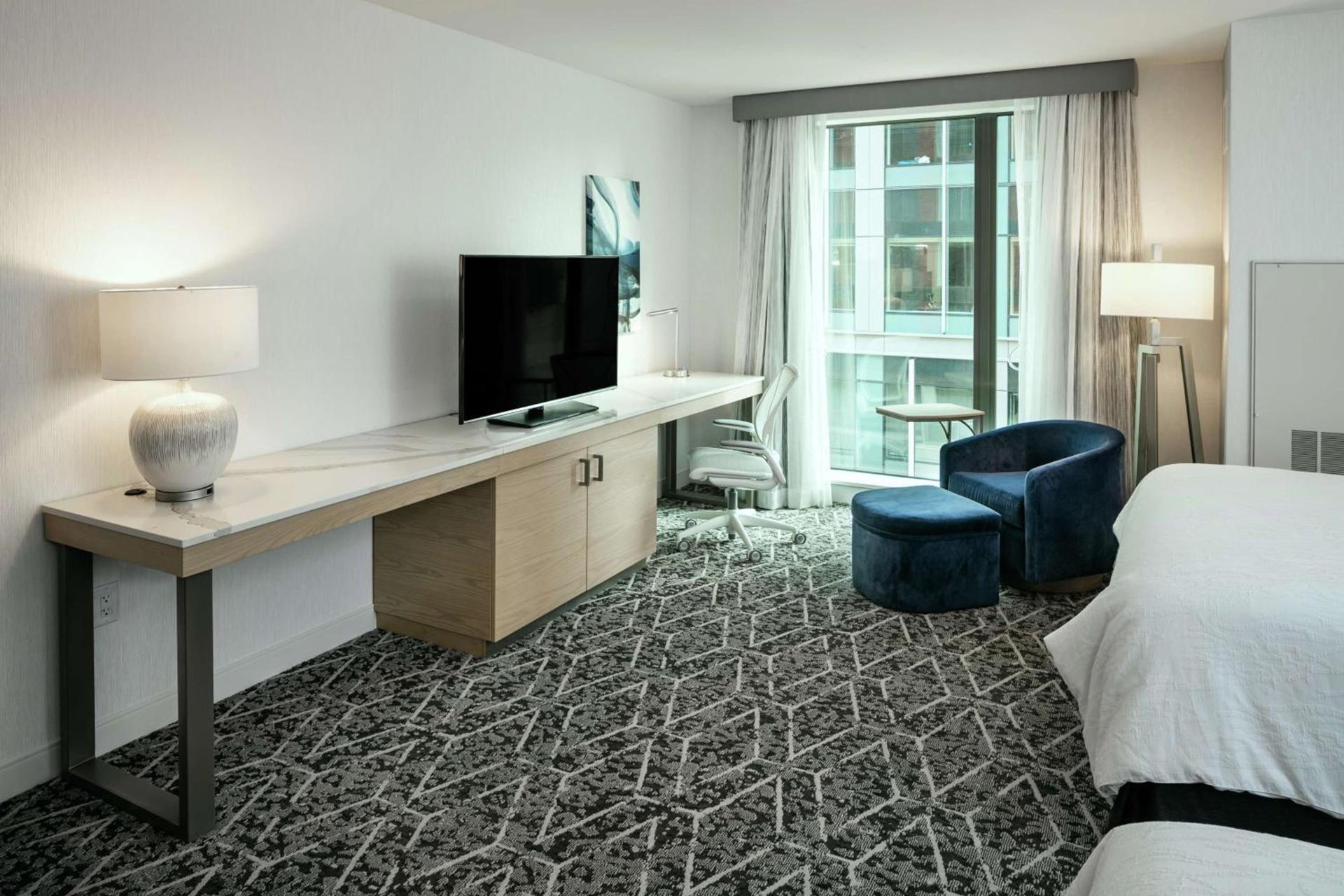 Hilton Garden Inn Seattle Bellevue Downtown, WA photo 39