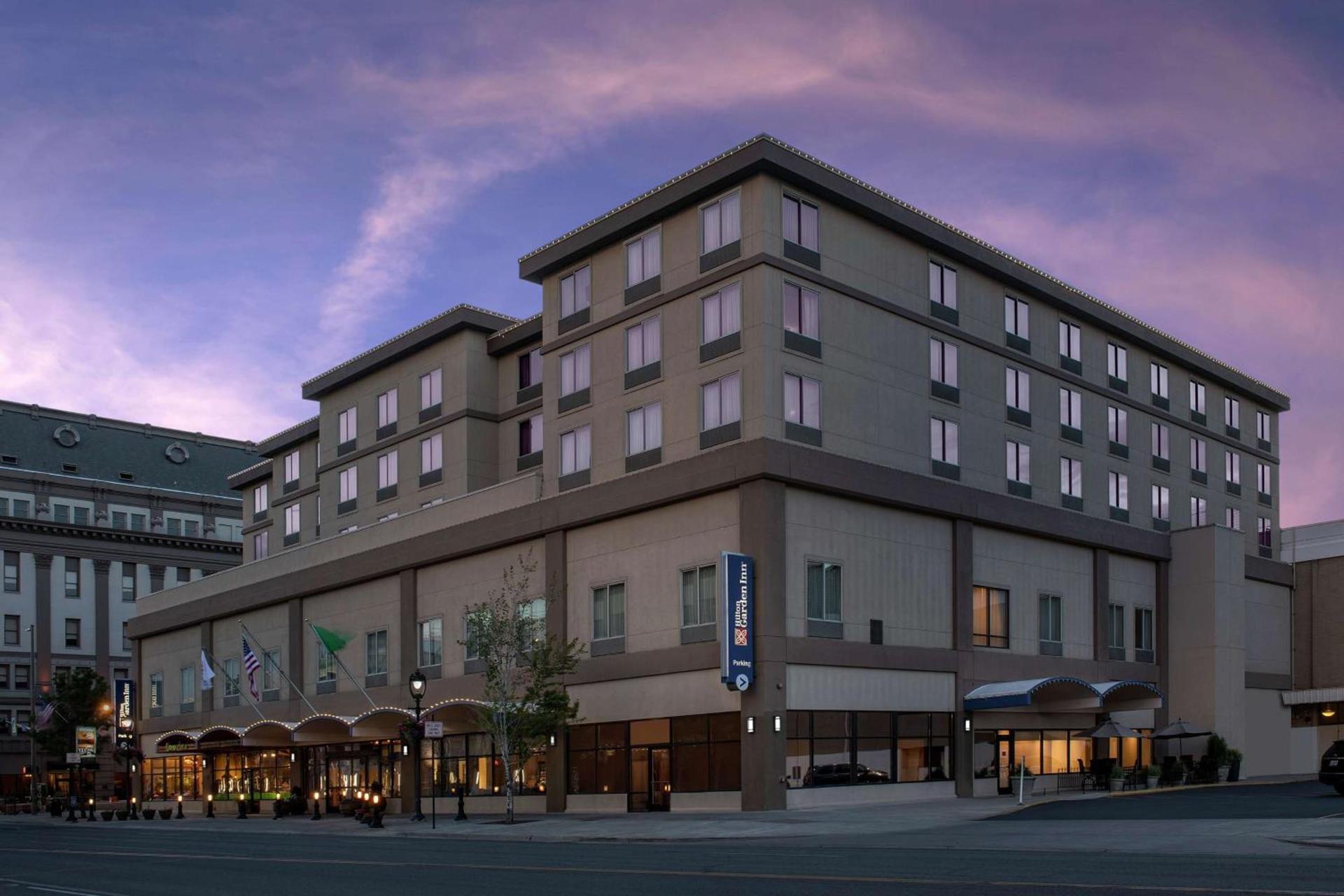 Hilton Garden Inn Yakima Downtown photo 2