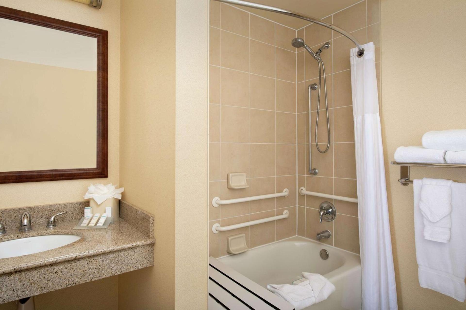 Hilton Garden Inn Yakima Downtown photo 16