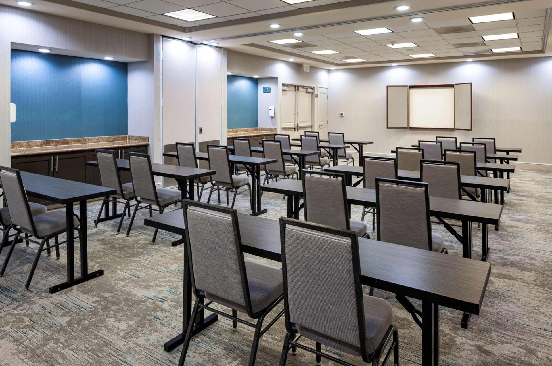 Hilton Garden Inn San Diego Rancho Bernardo photo 42