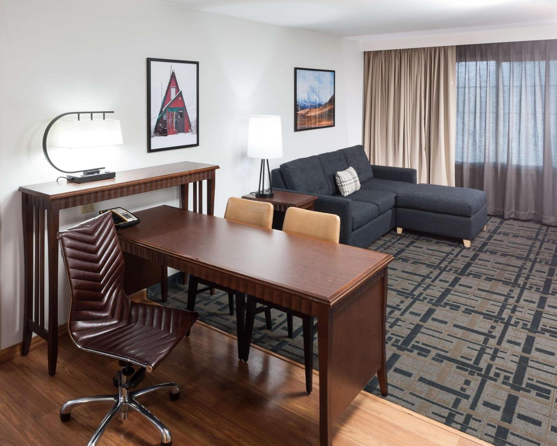 Embassy Suites by Hilton Anchorage photo 17