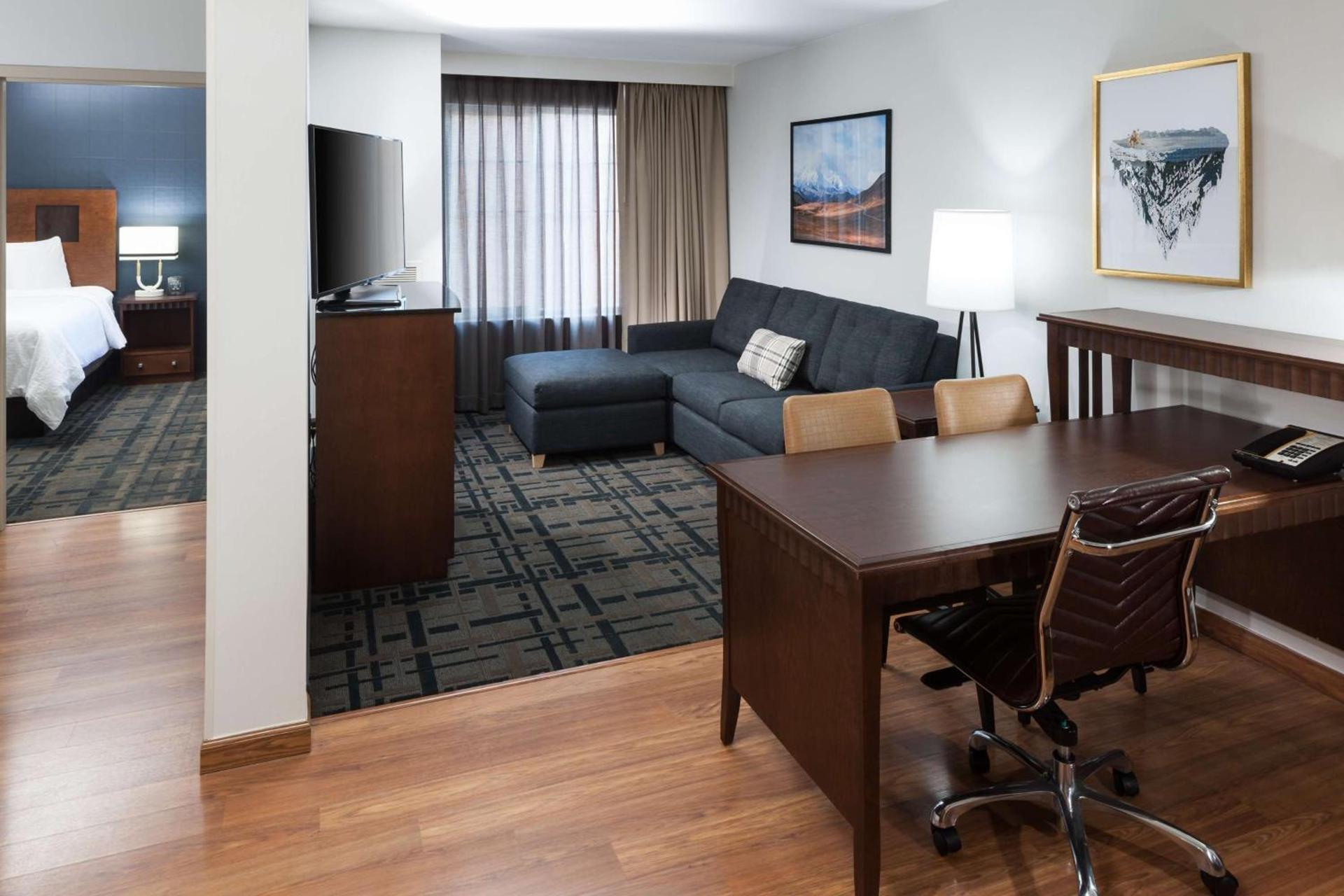 Embassy Suites by Hilton Anchorage photo 20
