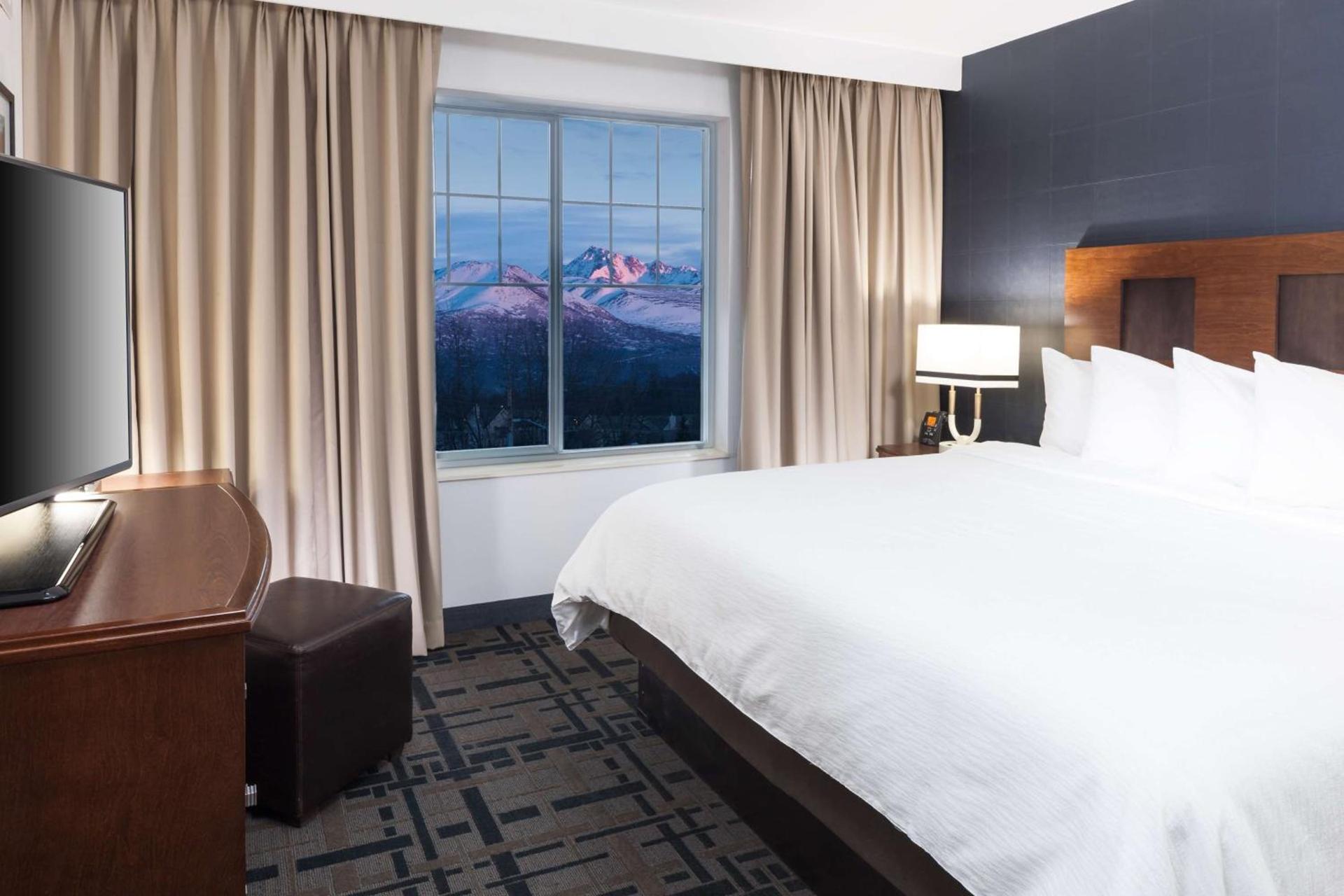 Embassy Suites by Hilton Anchorage photo 27