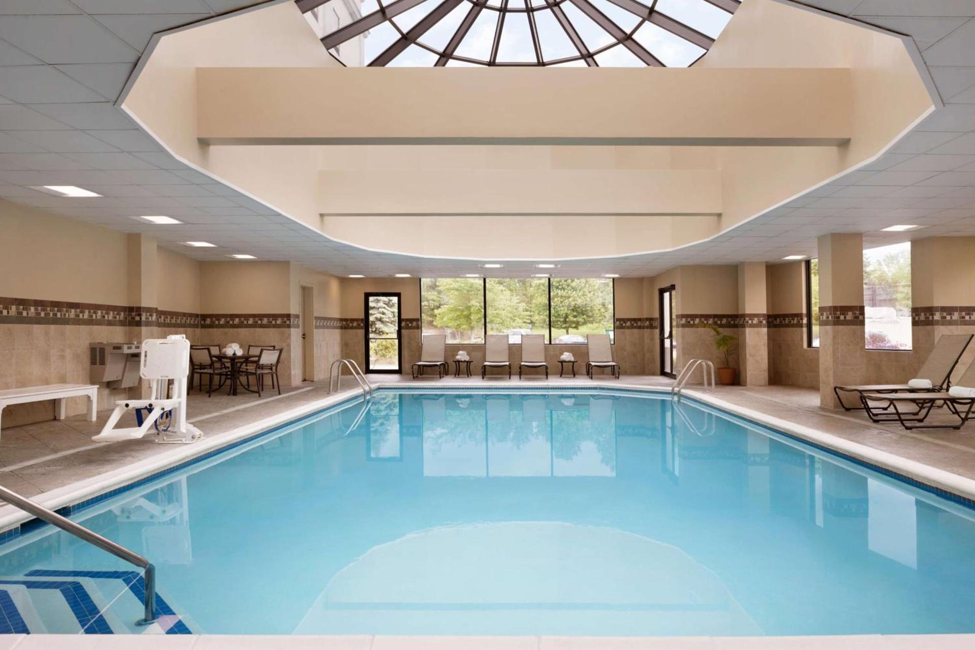 Hampton Inn Long Island-Brookhaven photo 10
