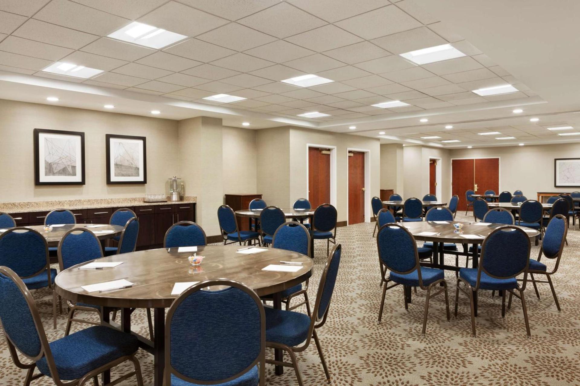 Hampton Inn Long Island-Brookhaven photo 20
