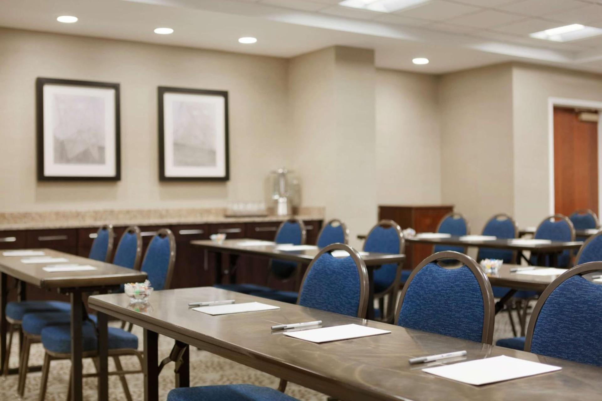 Hampton Inn Long Island-Brookhaven photo 21