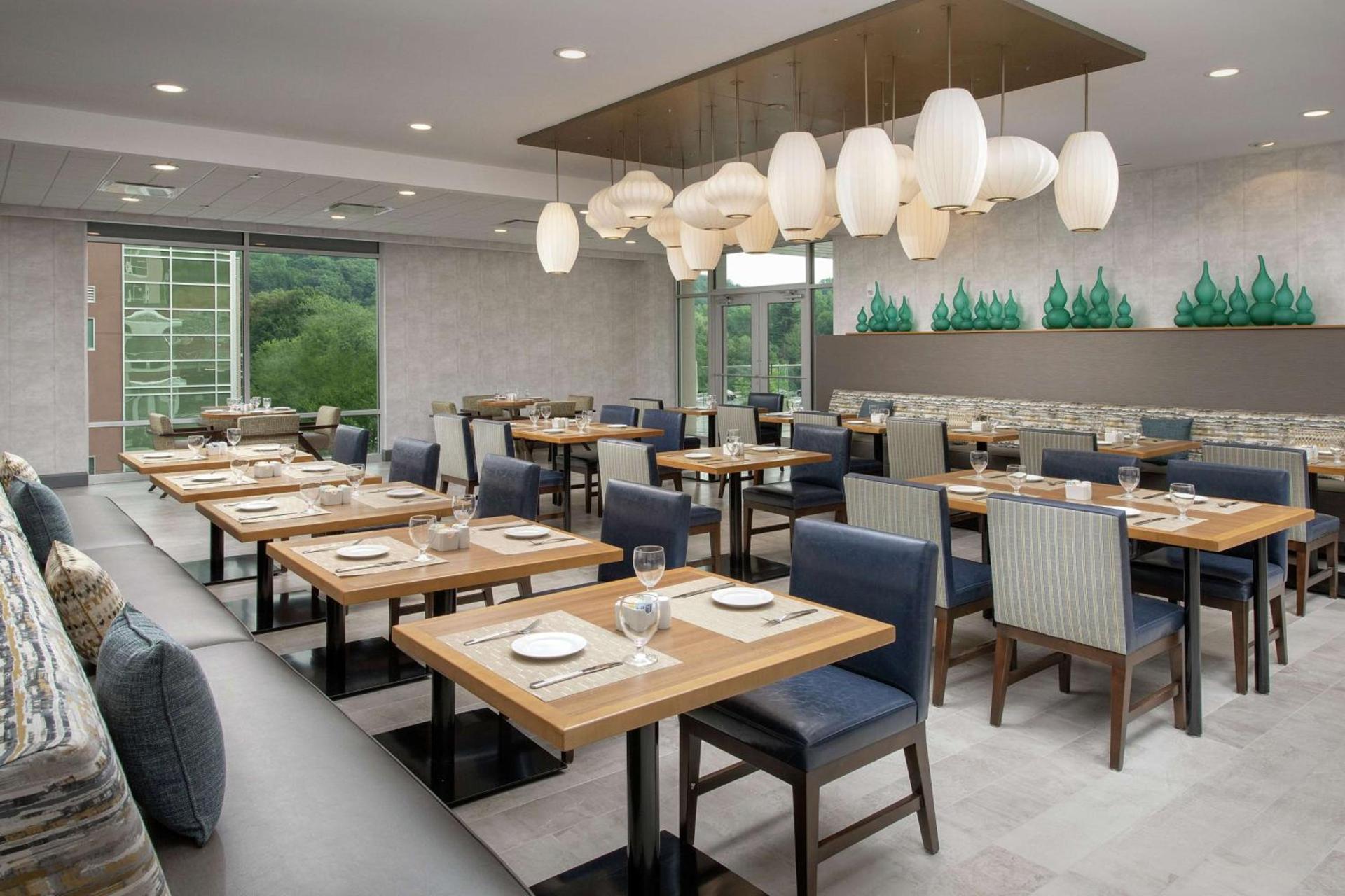 Hilton Garden Inn Westchester Dobbs Ferry photo 27
