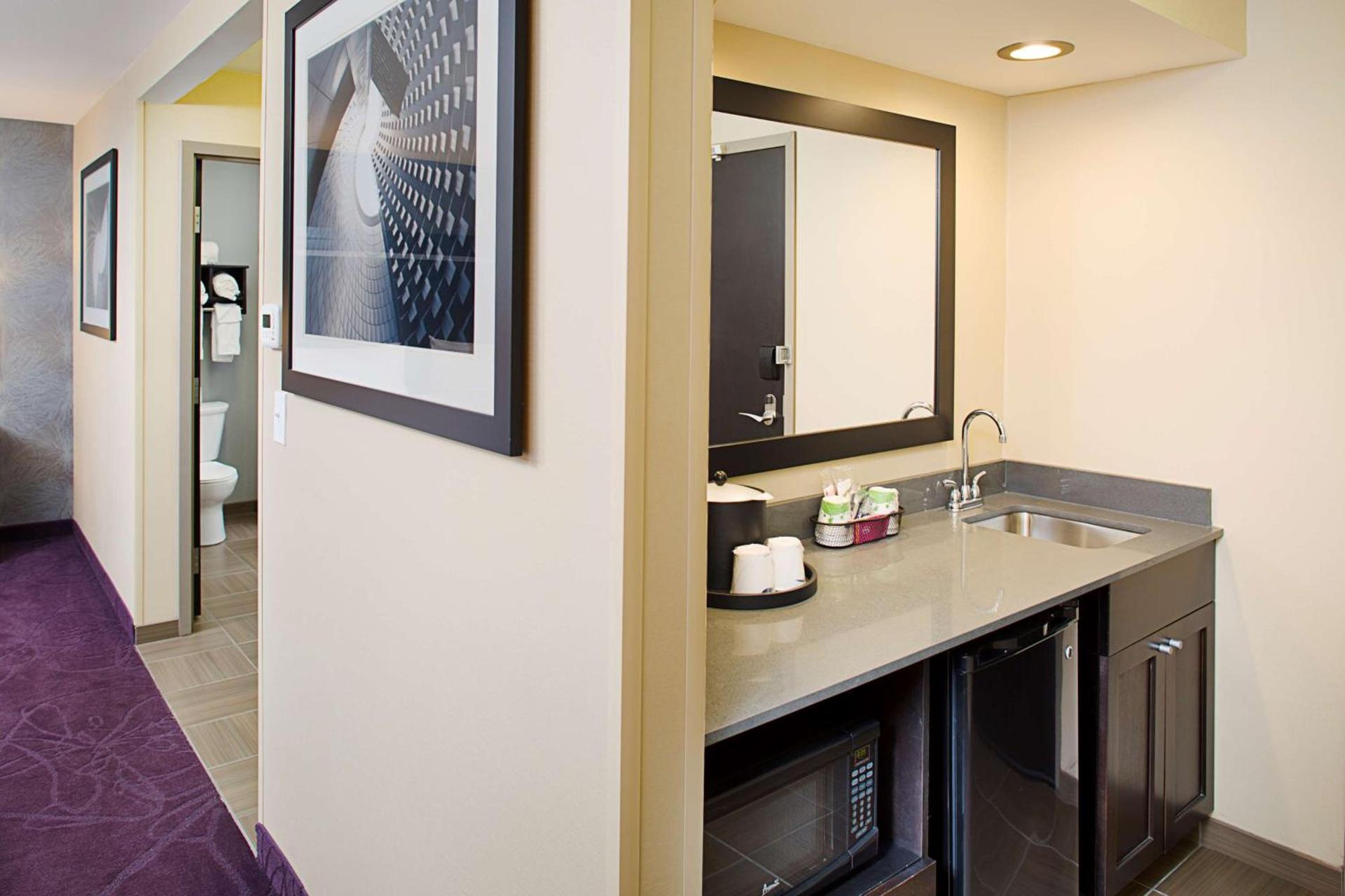 Hampton by Hilton Lansing West photo 20