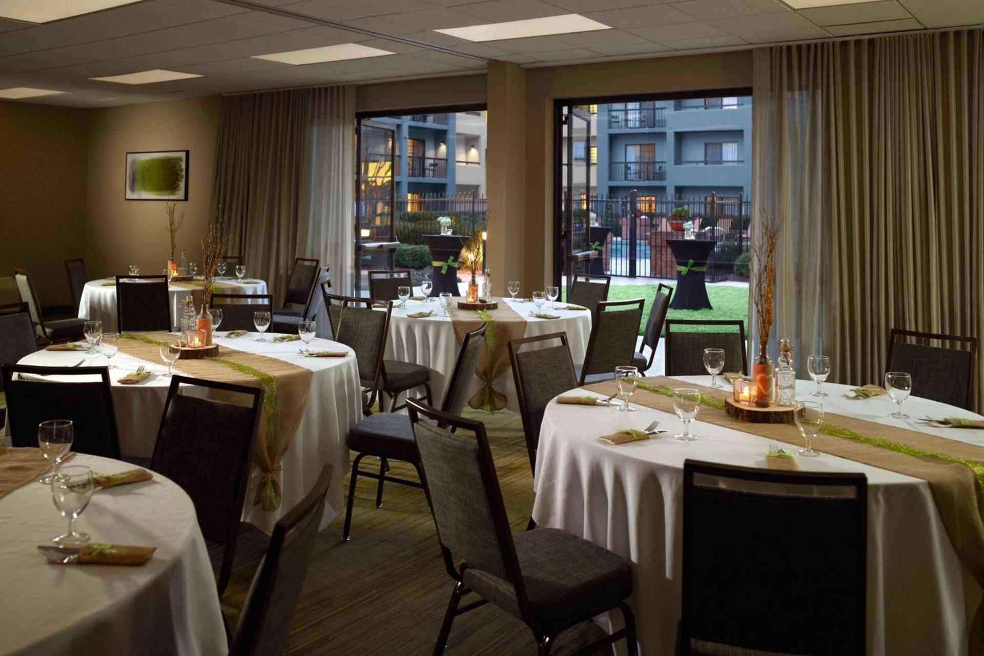 Courtyard by Marriott Perimeter Center photo 36