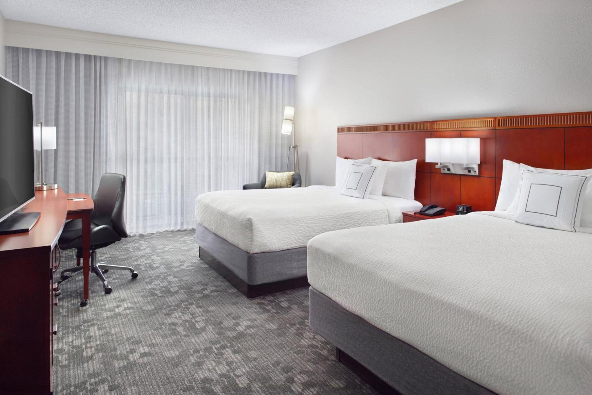 Courtyard by Marriott Perimeter Center photo 5