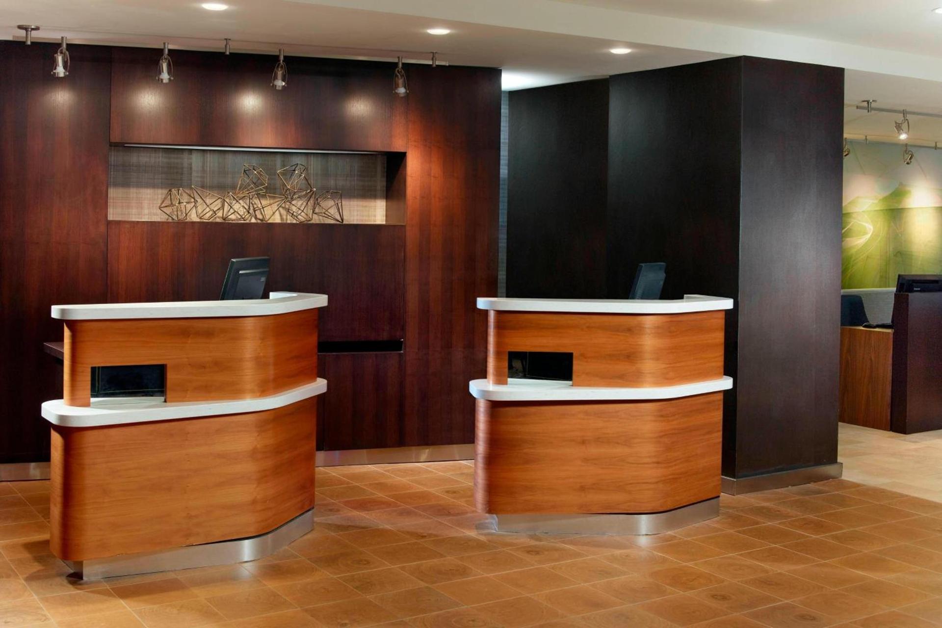 Courtyard by Marriott Perimeter Center photo 2