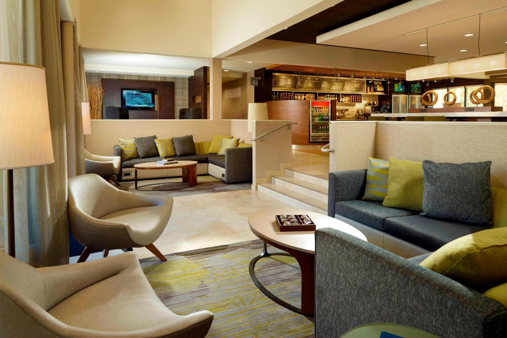 Courtyard by Marriott Perimeter Center photo 3