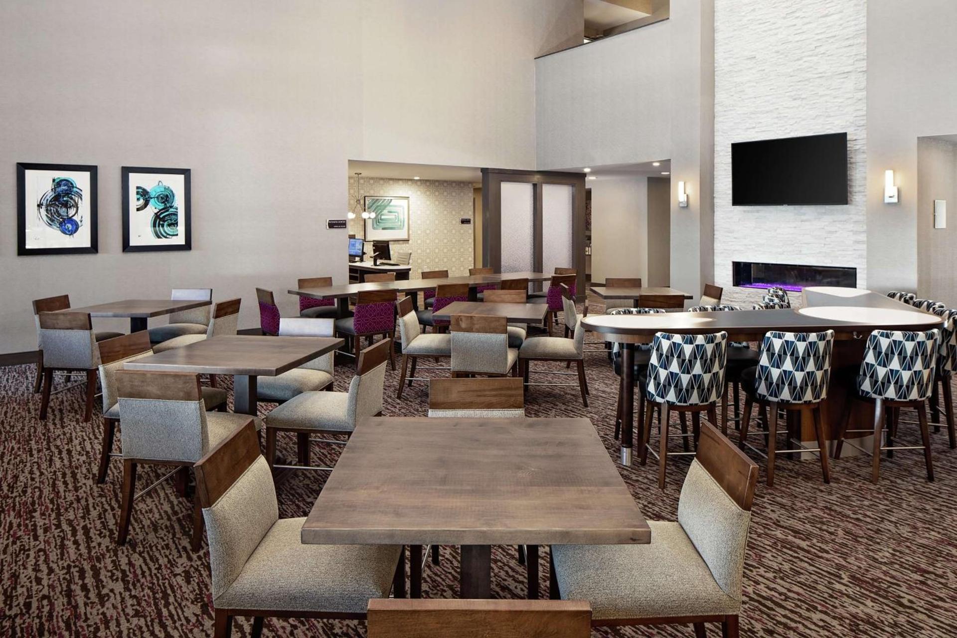 Homewood Suites By Hilton Ronkonkoma photo 6