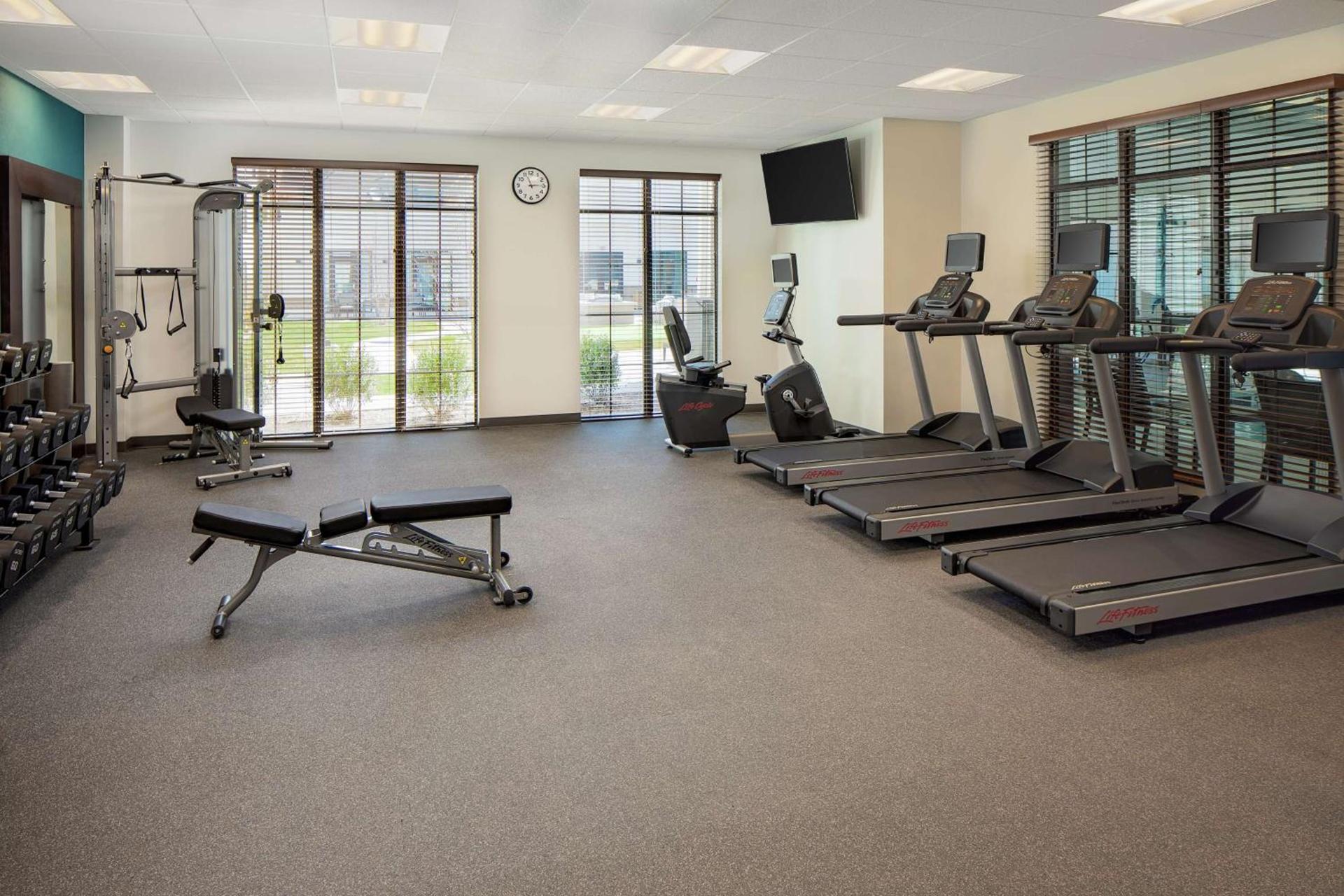 Homewood Suites By Hilton Ronkonkoma photo 7