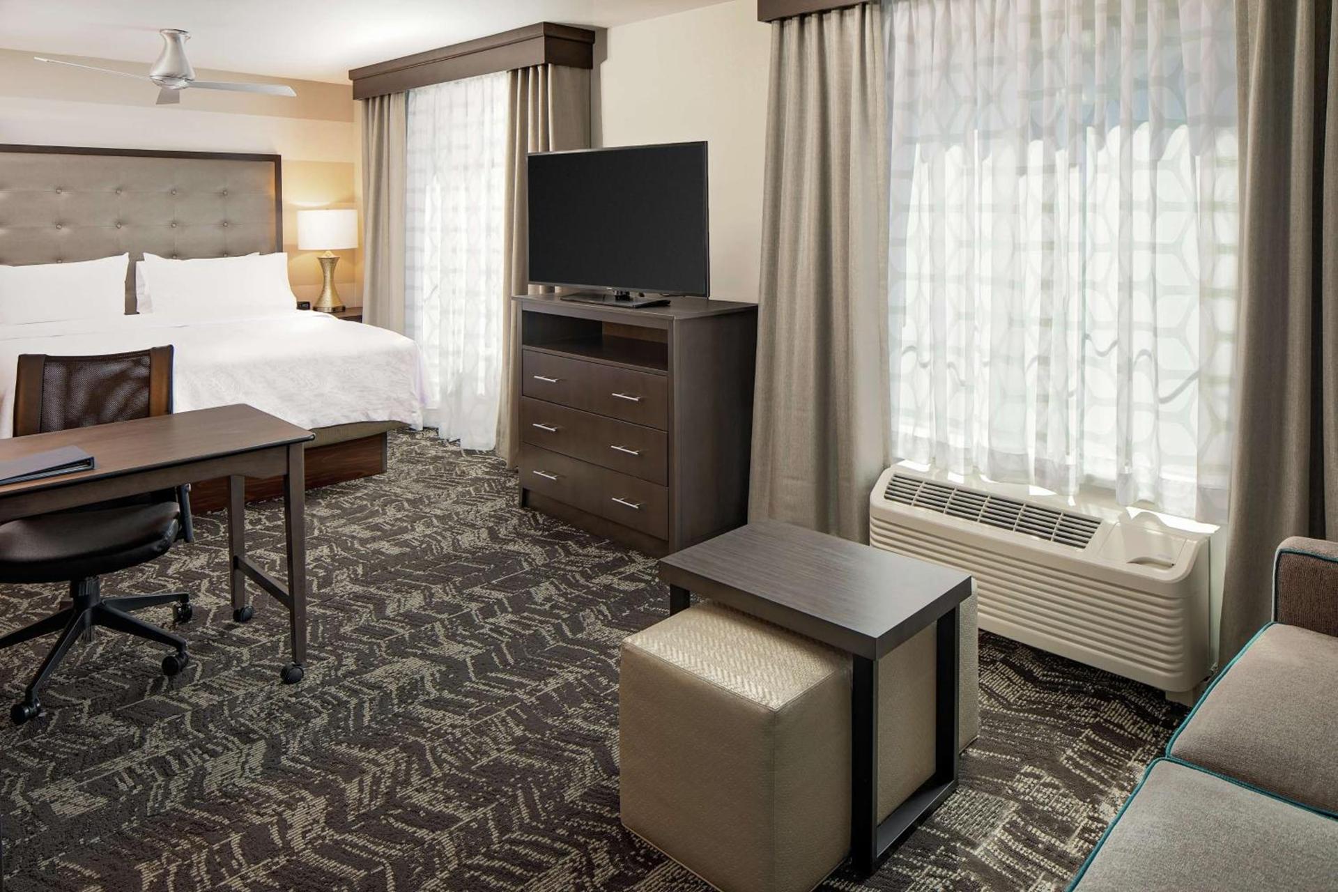 Homewood Suites By Hilton Ronkonkoma photo 8