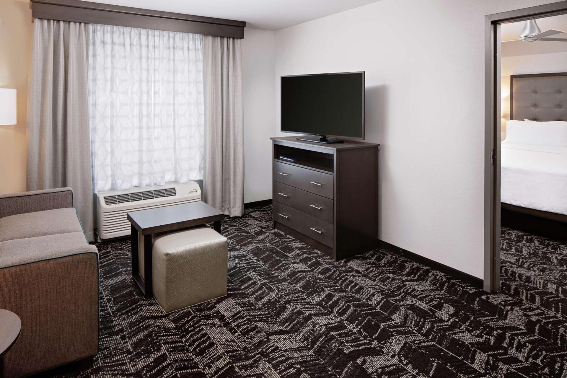 Homewood Suites By Hilton Ronkonkoma photo 20
