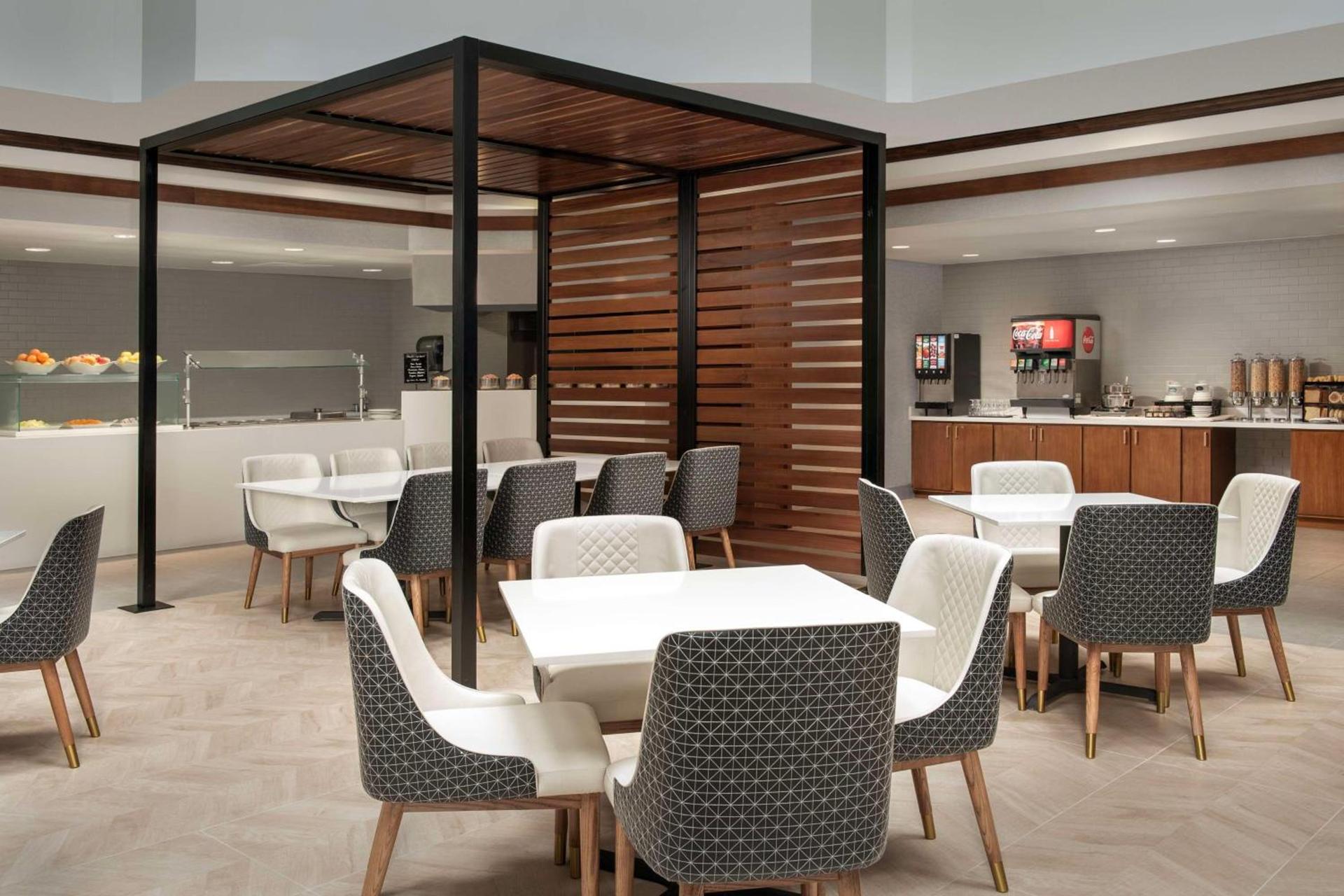 Embassy Suites by Hilton Dulles North Loudoun photo 10