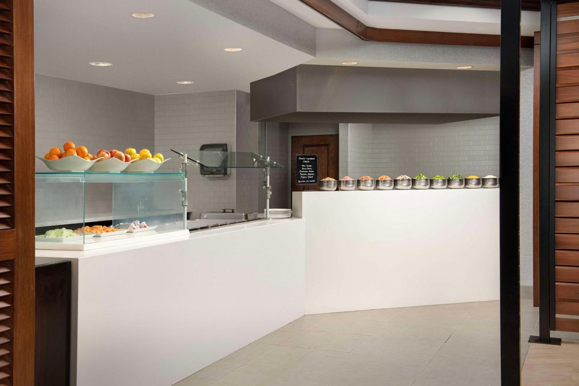 Embassy Suites by Hilton Dulles North Loudoun photo 13