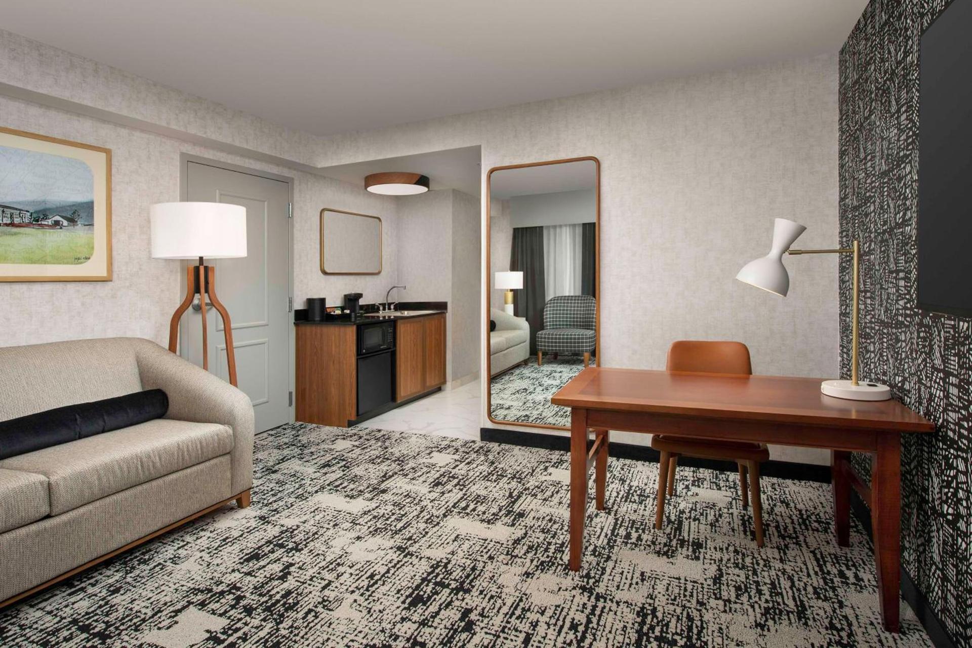 Embassy Suites by Hilton Dulles North Loudoun photo 17