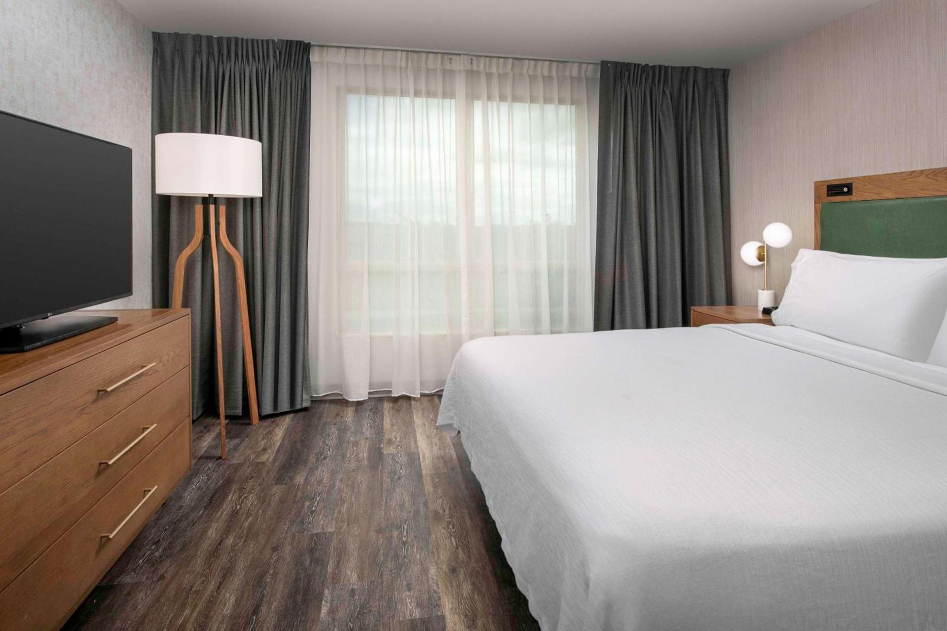 Embassy Suites by Hilton Dulles North Loudoun photo 24
