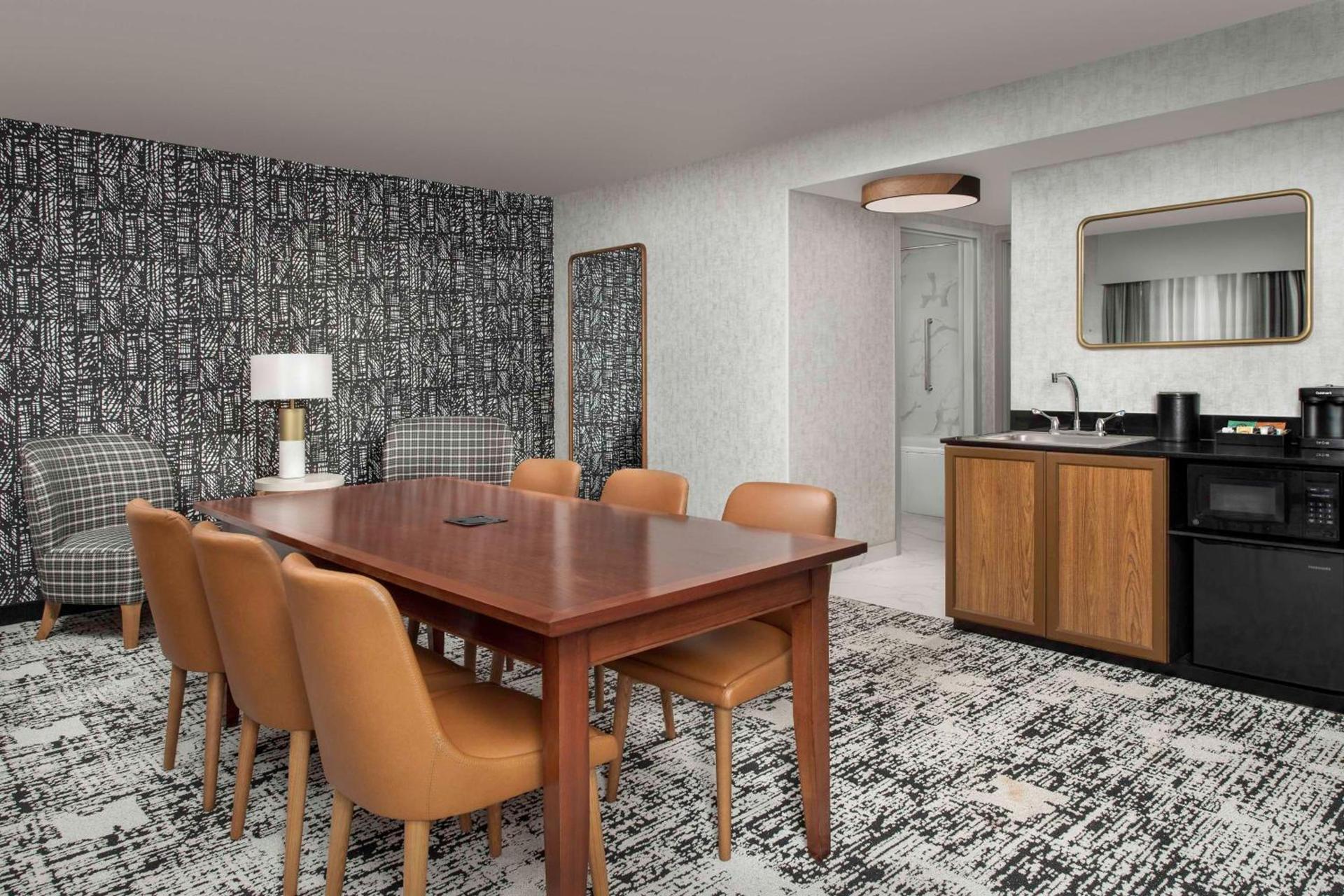 Embassy Suites by Hilton Dulles North Loudoun photo 33