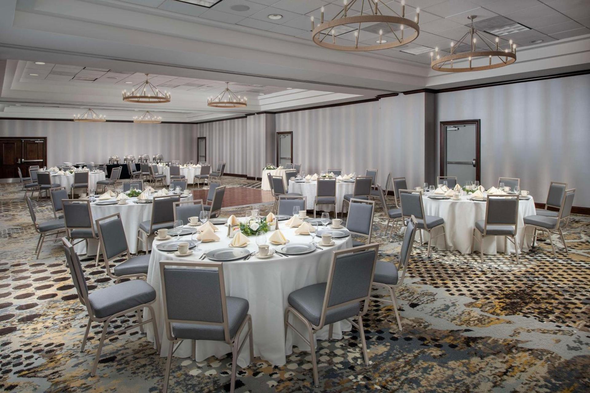 Embassy Suites by Hilton Dulles North Loudoun photo 37