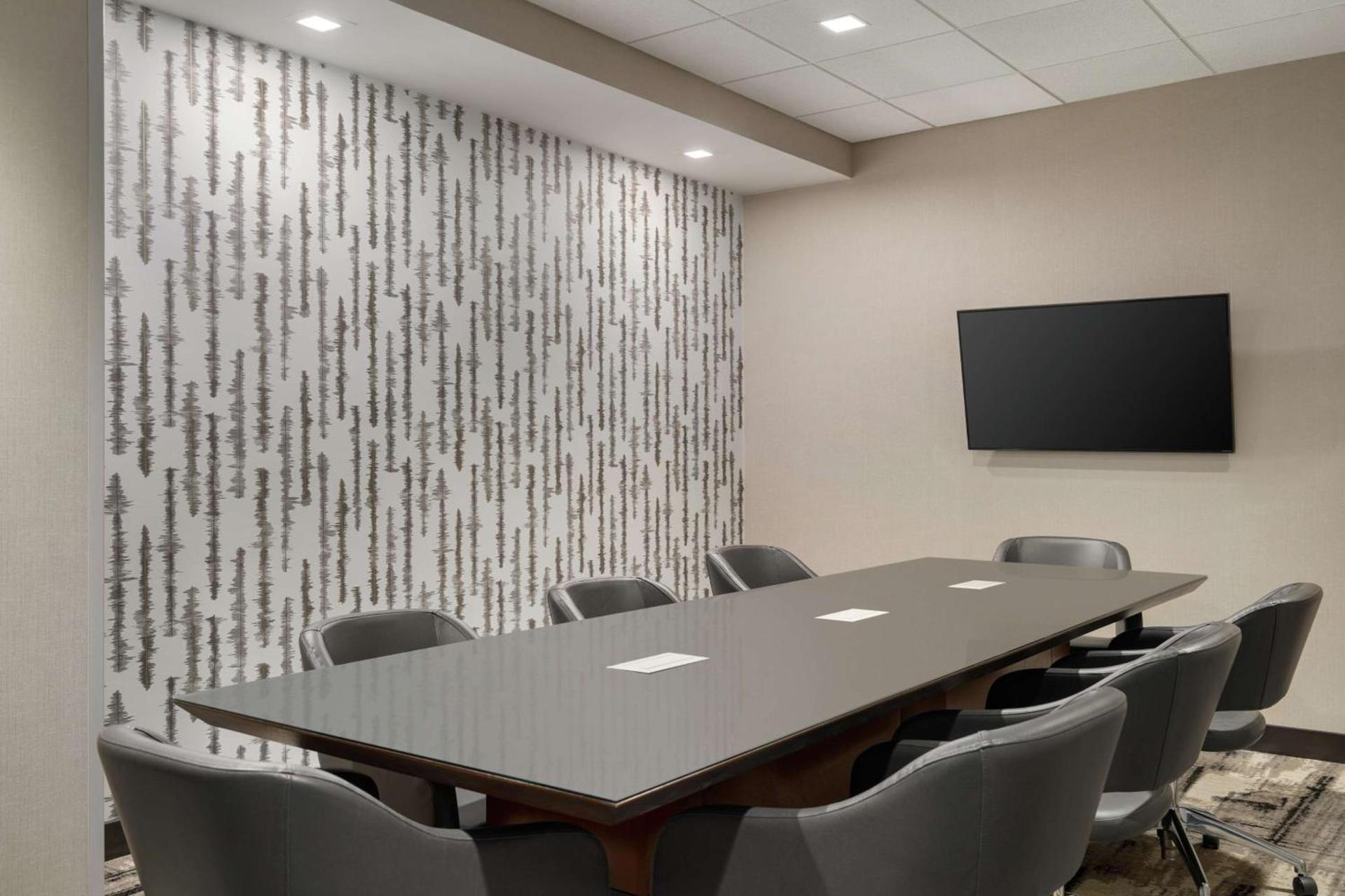Hampton Inn Portland Downtown Waterfront photo 24
