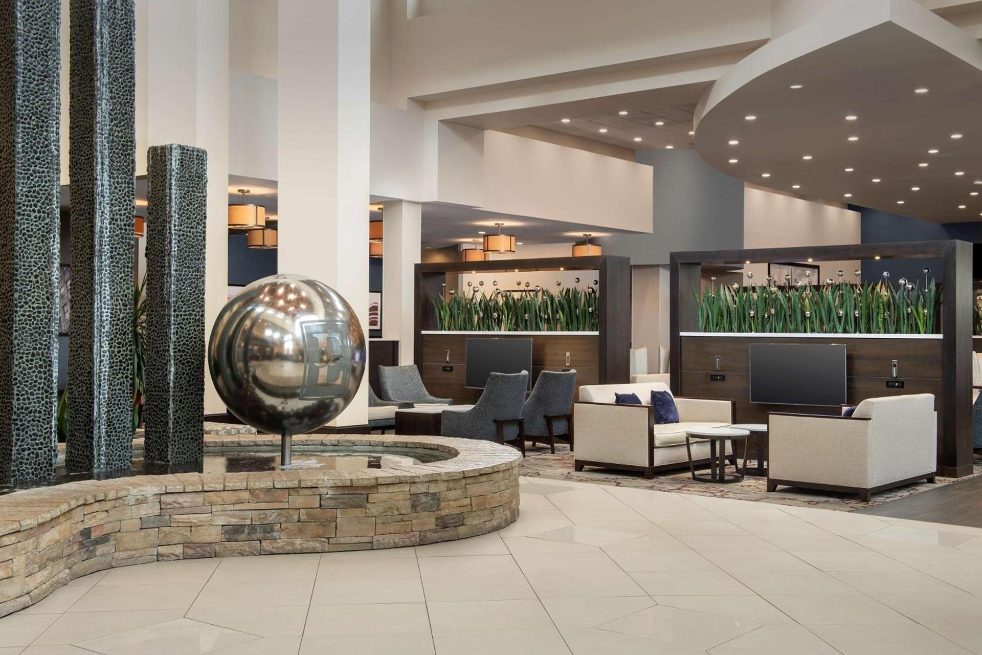 Embassy Suites by Hilton Birmingham Hoover photo 4