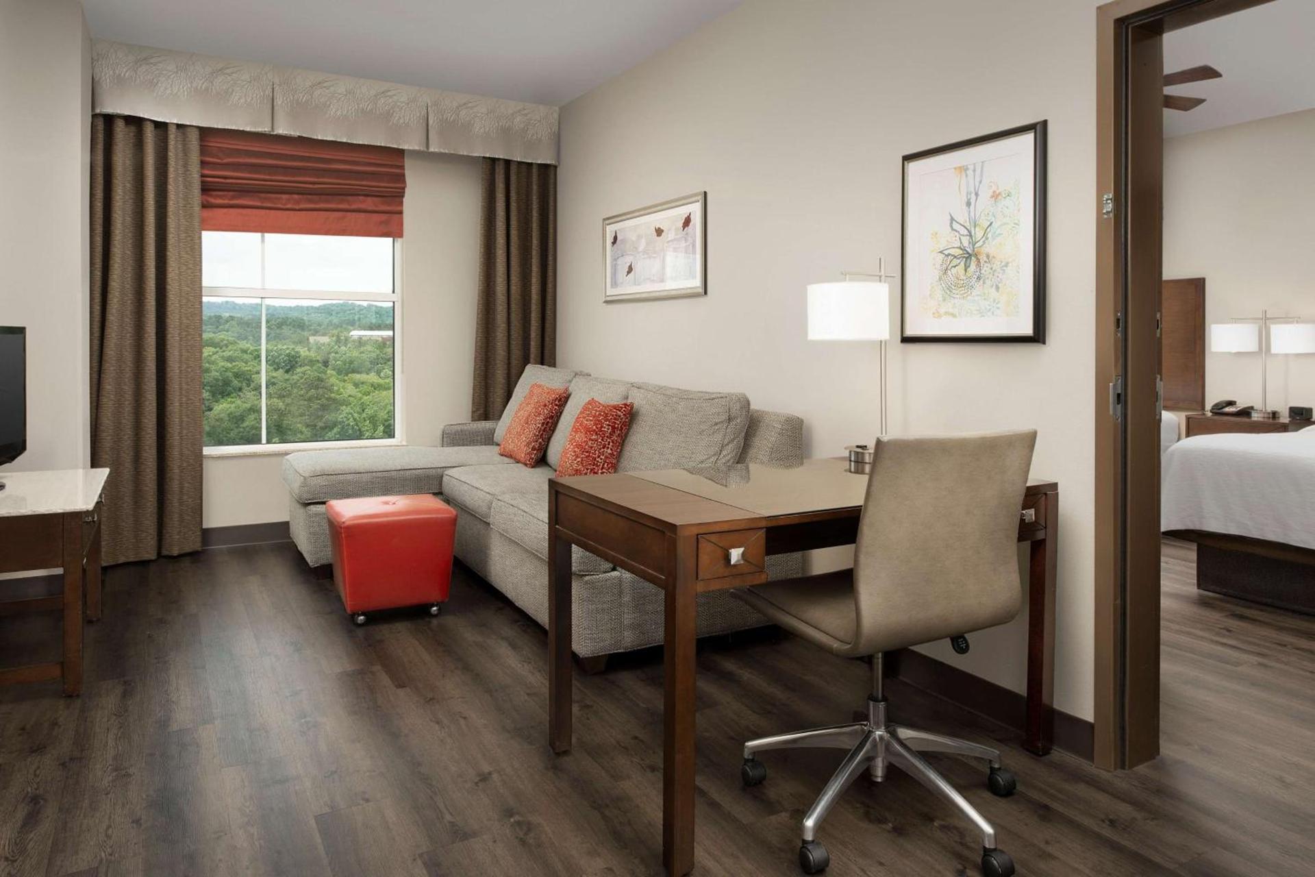 Embassy Suites by Hilton Birmingham Hoover photo 14