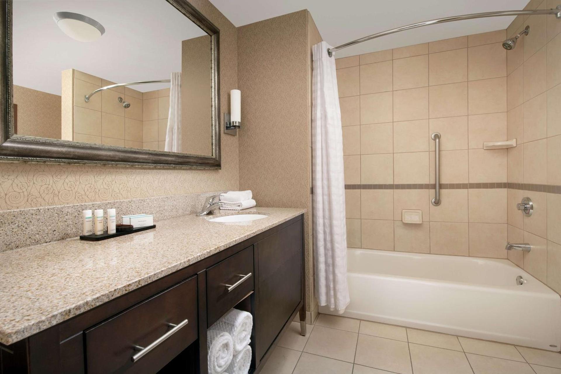 Embassy Suites by Hilton Birmingham Hoover photo 23