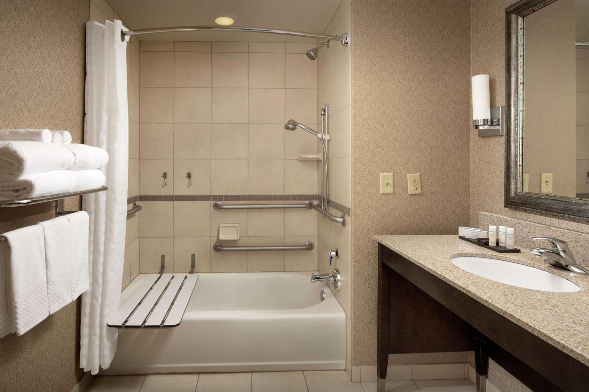 Embassy Suites by Hilton Birmingham Hoover photo 24
