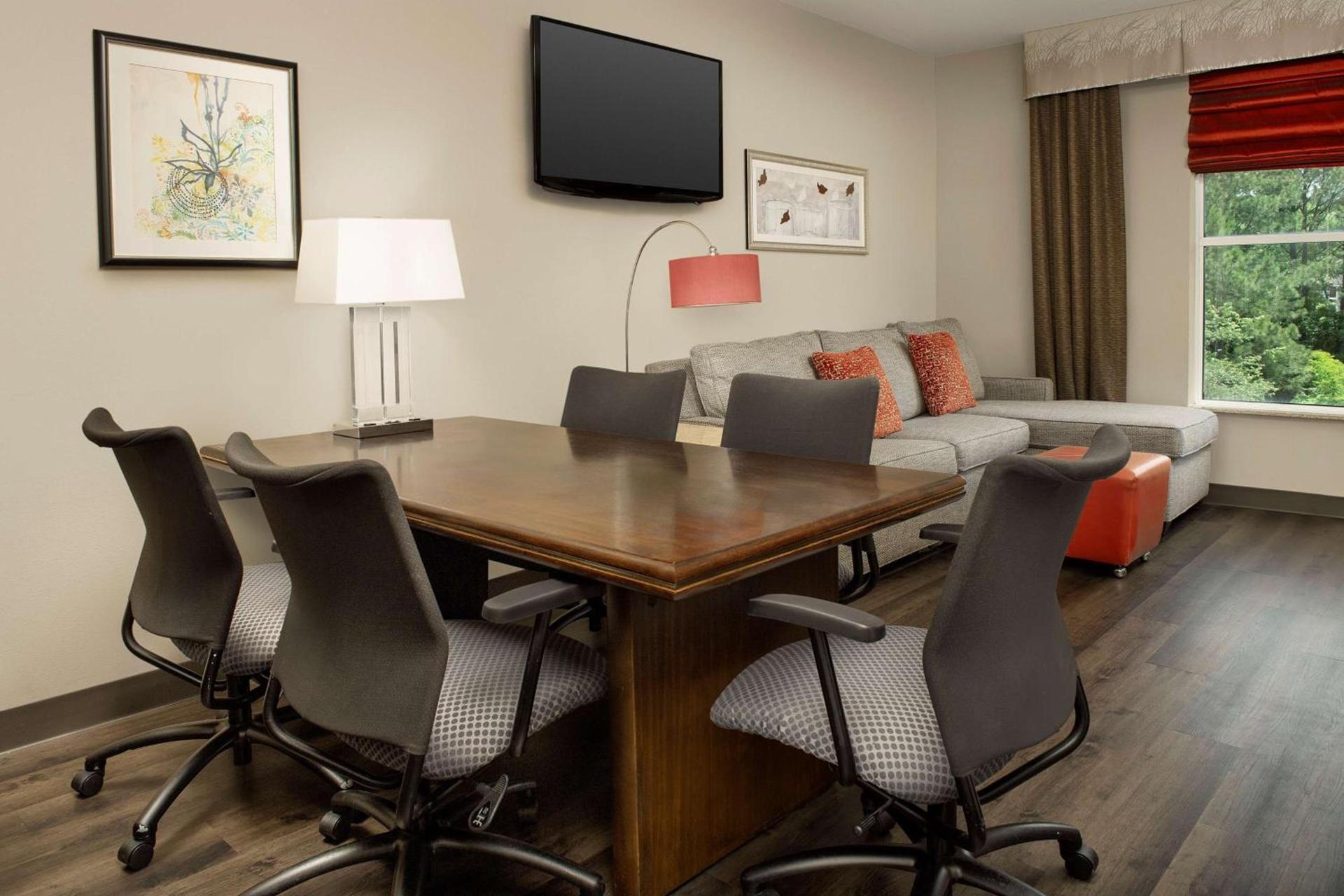 Embassy Suites by Hilton Birmingham Hoover photo 26
