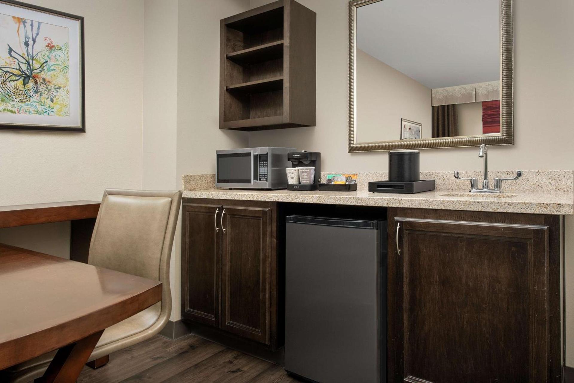 Embassy Suites by Hilton Birmingham Hoover photo 33