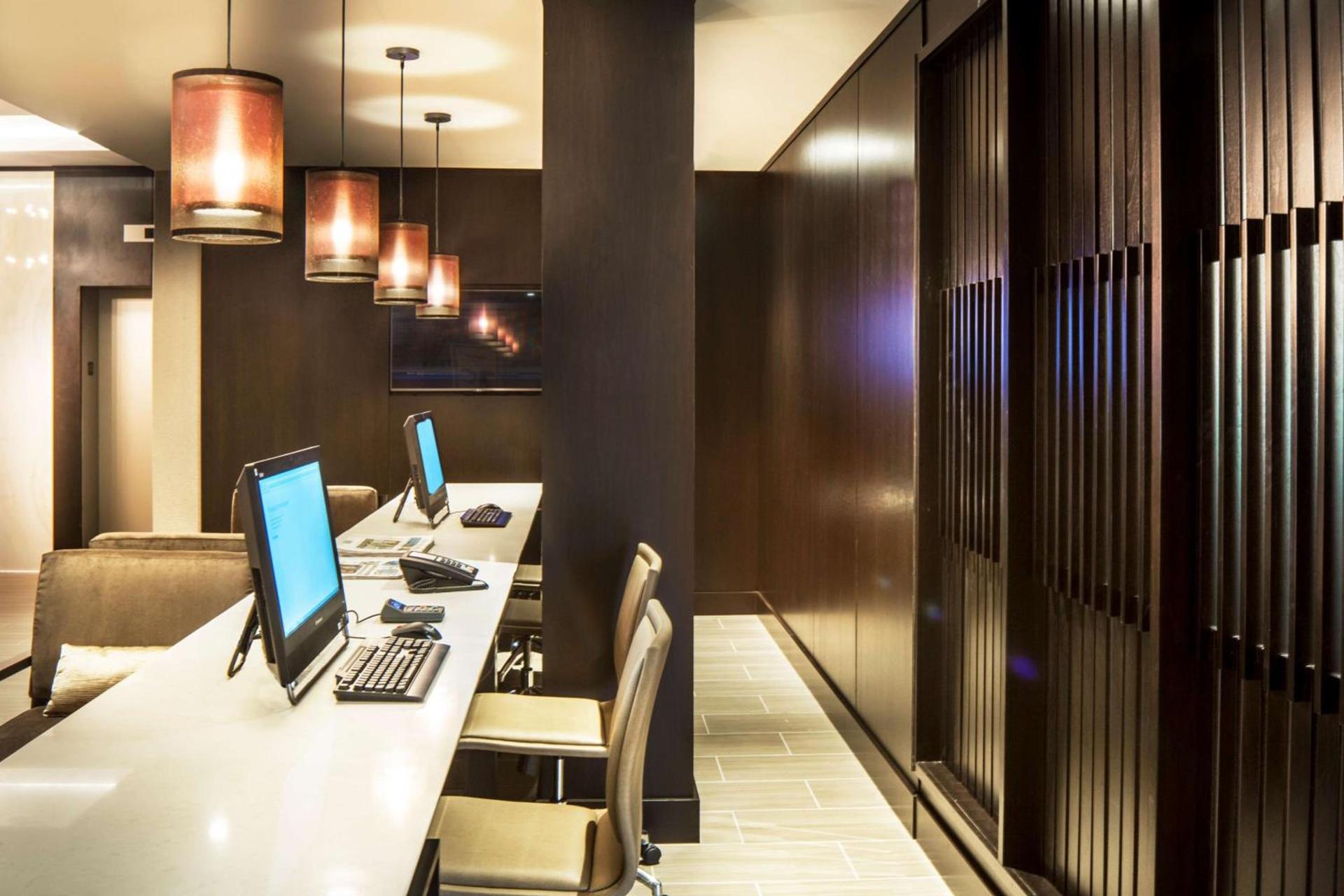 DoubleTree by Hilton Hotel Largo Washington DC photo 30