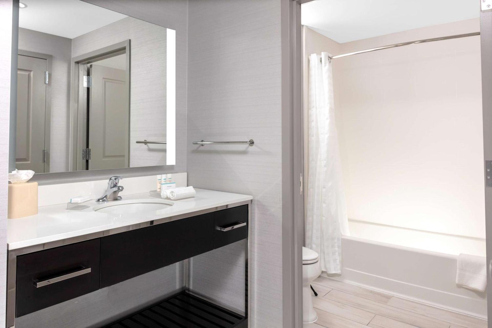 Homewood Suites By Hilton Largo Washington Dc photo 8