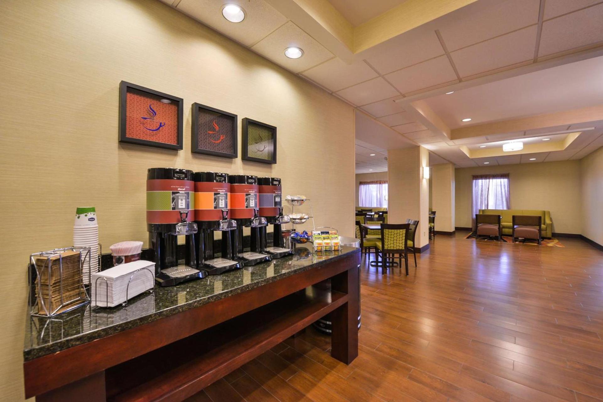 Hampton Inn Lehighton - Jim Thorpe photo 8
